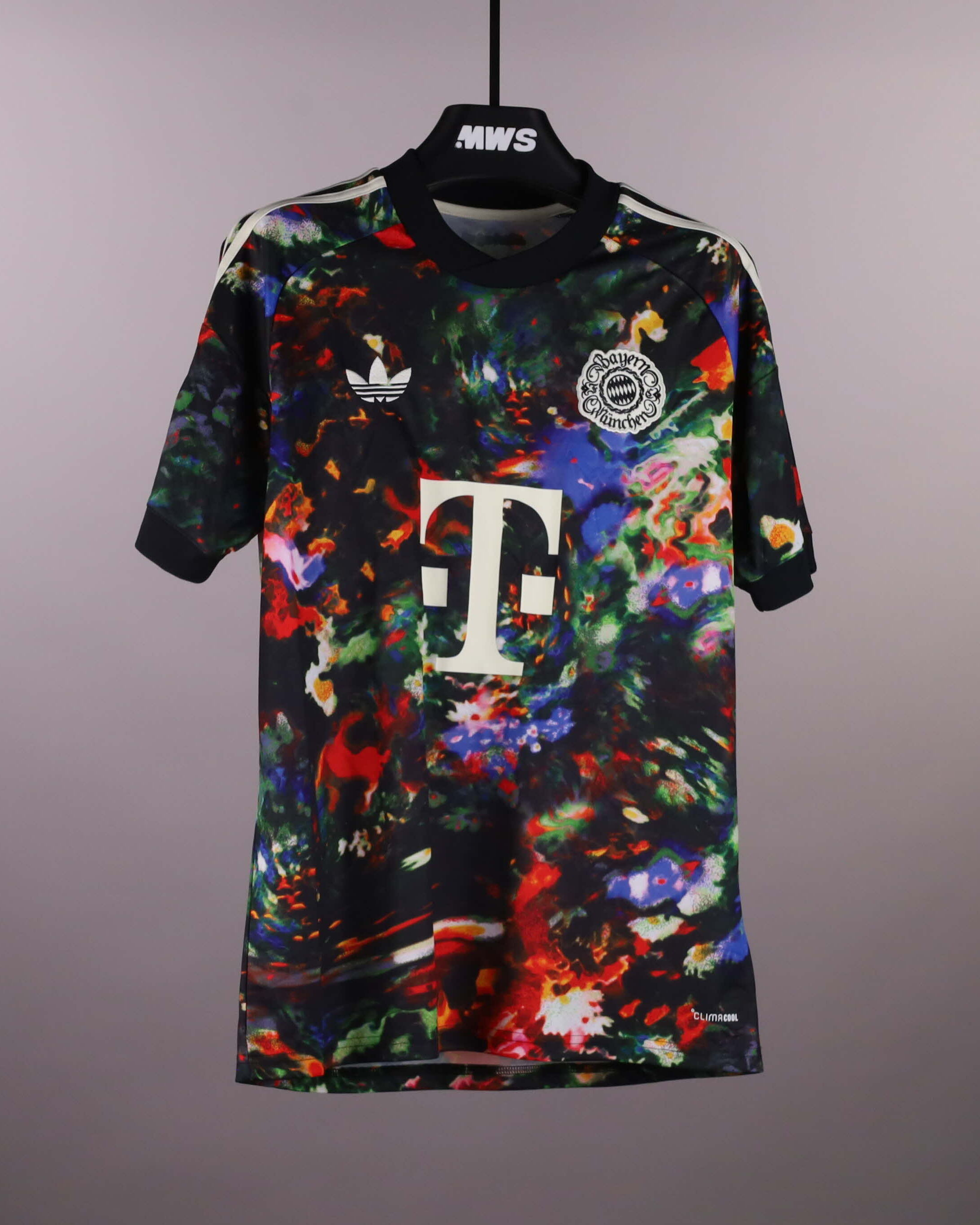 Hiroki Ito 伊藤洋輝 FC Bayern München shirt