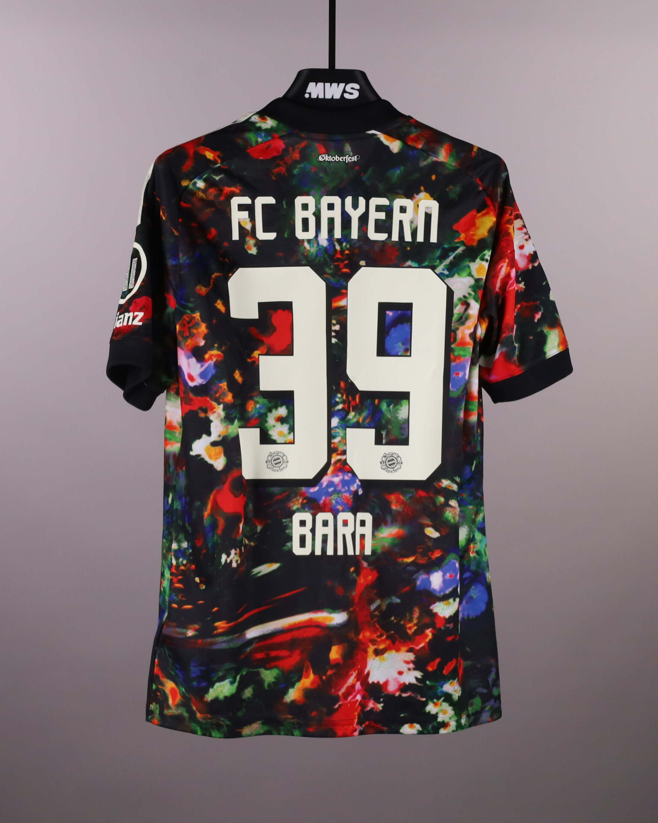 Bara Sapoko Ndiaye FC Bayern München shirt