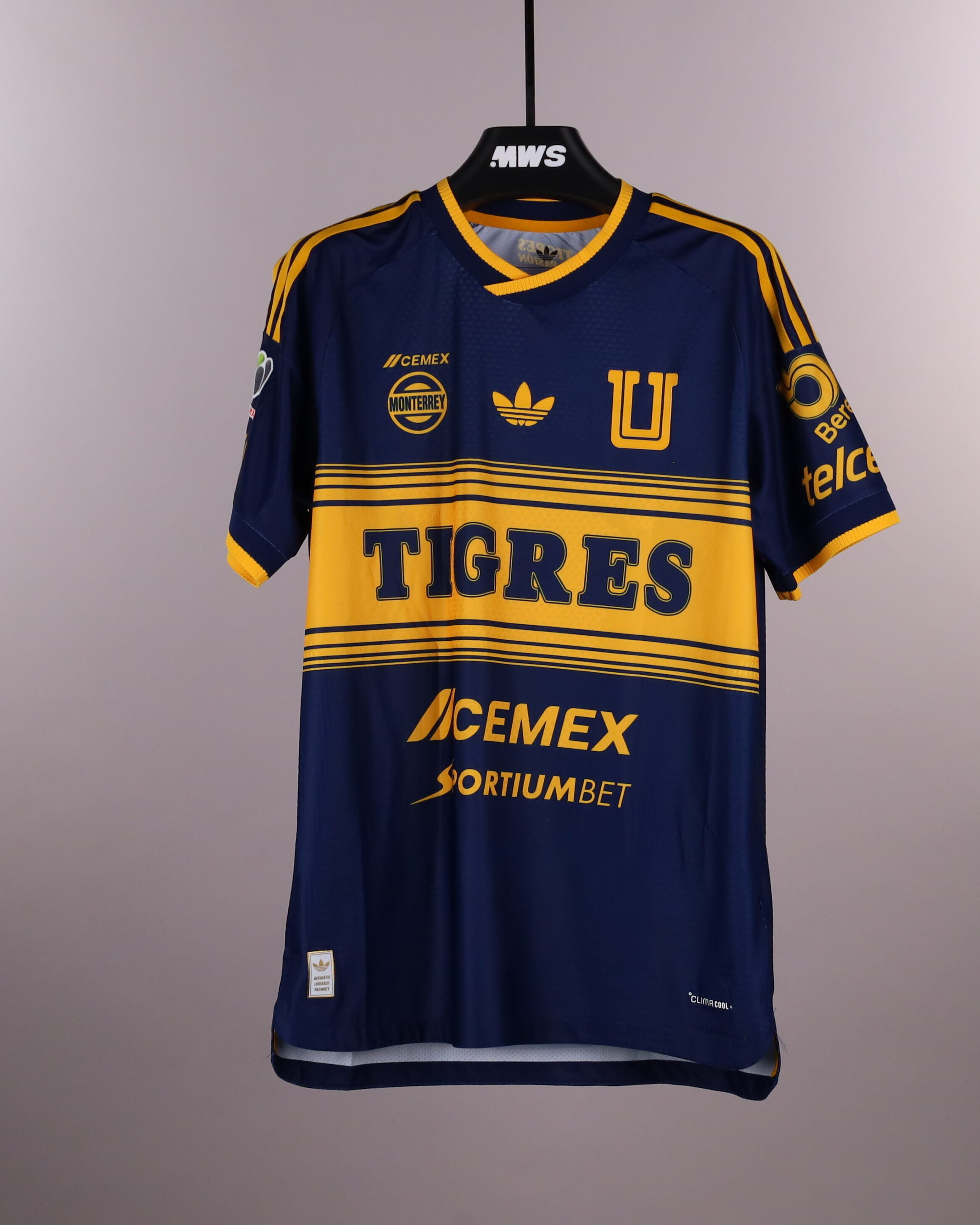 Henrique Simeone Tigres UANL shirt