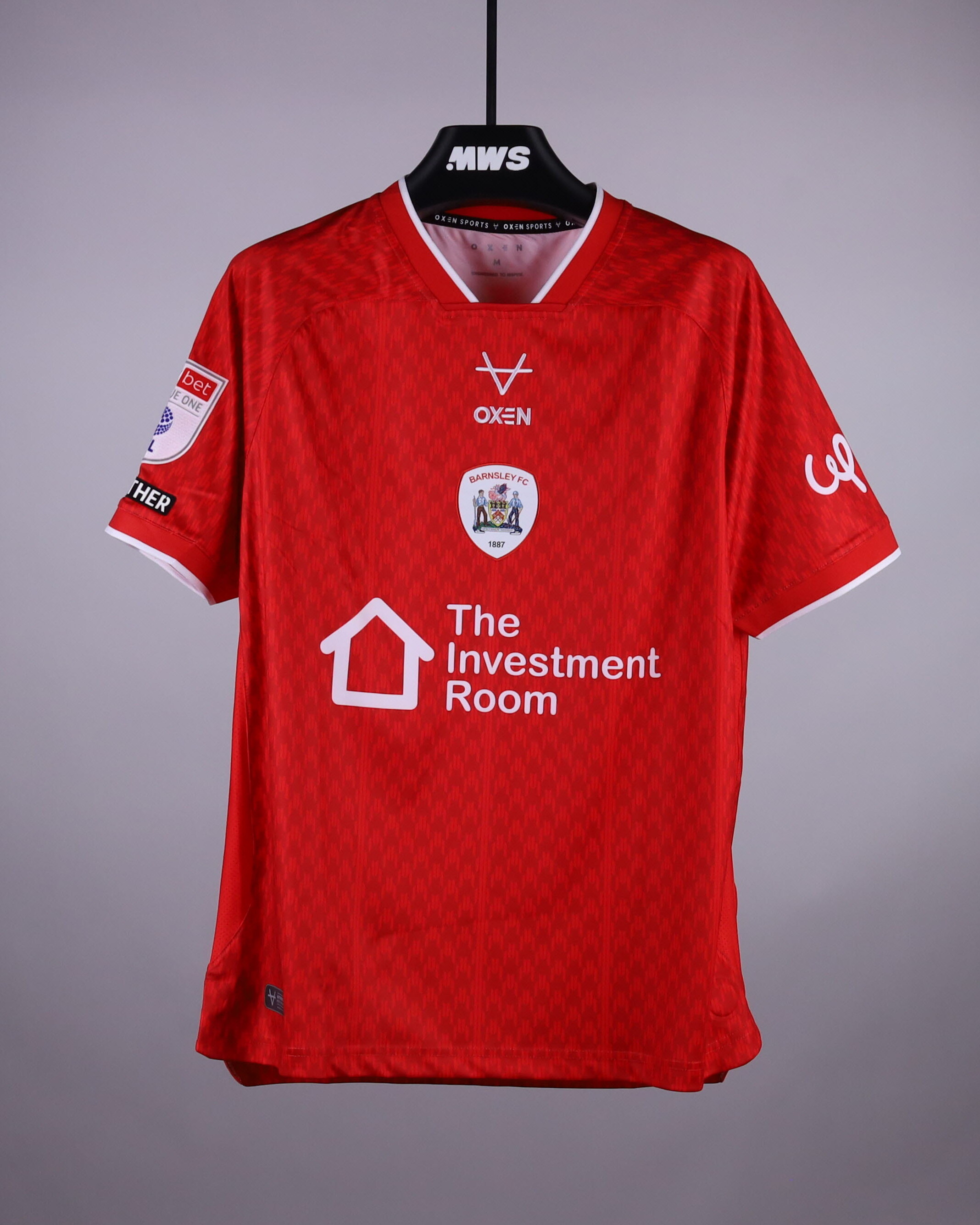 Luca Connell Barnsley jersey