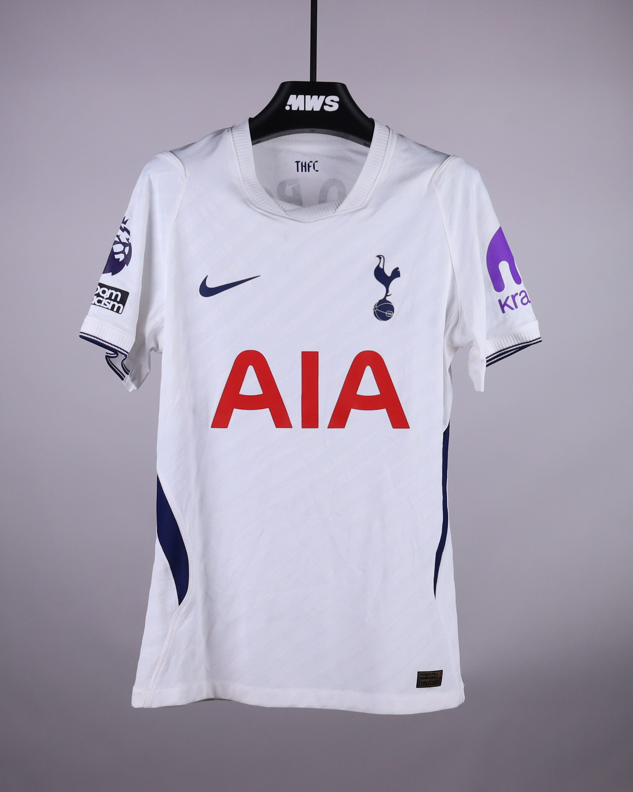 Pedro Porro Tottenham Hotspur shirt