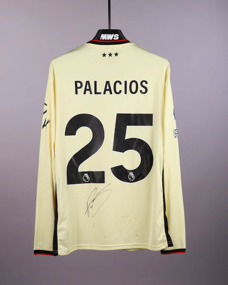 Exequiel Palacios Ipswich Town shirt