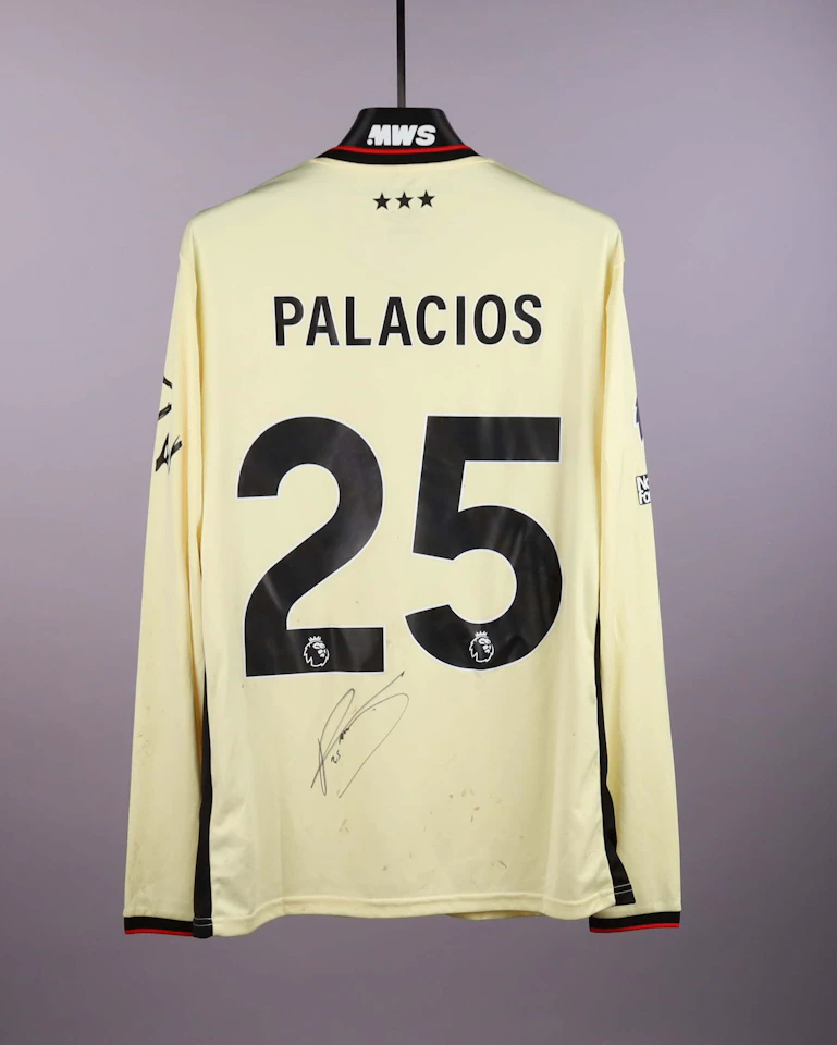 Exequiel Palacios Ipswich Town shirt