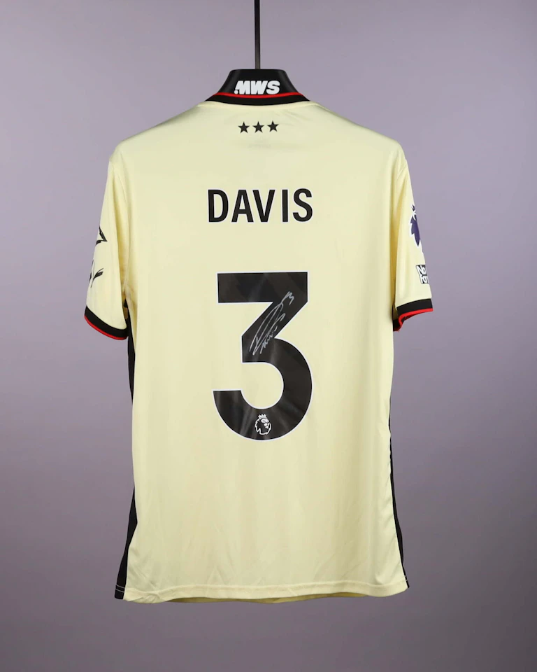 Leif Davis Ipswich Town shirt