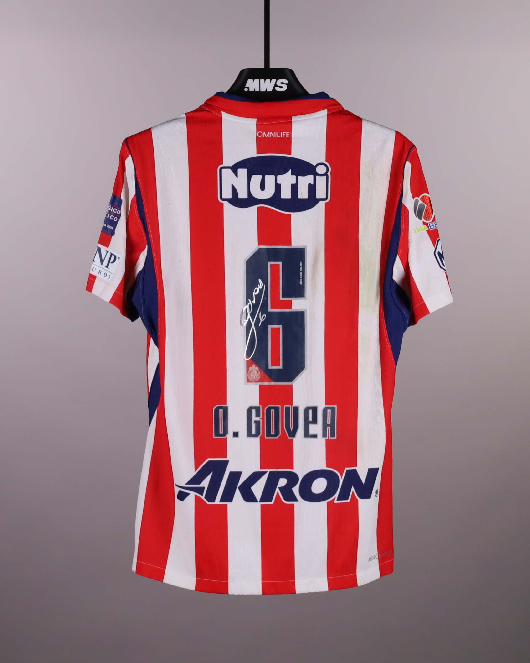 Omar Govea Chivas Guadalajara jersey