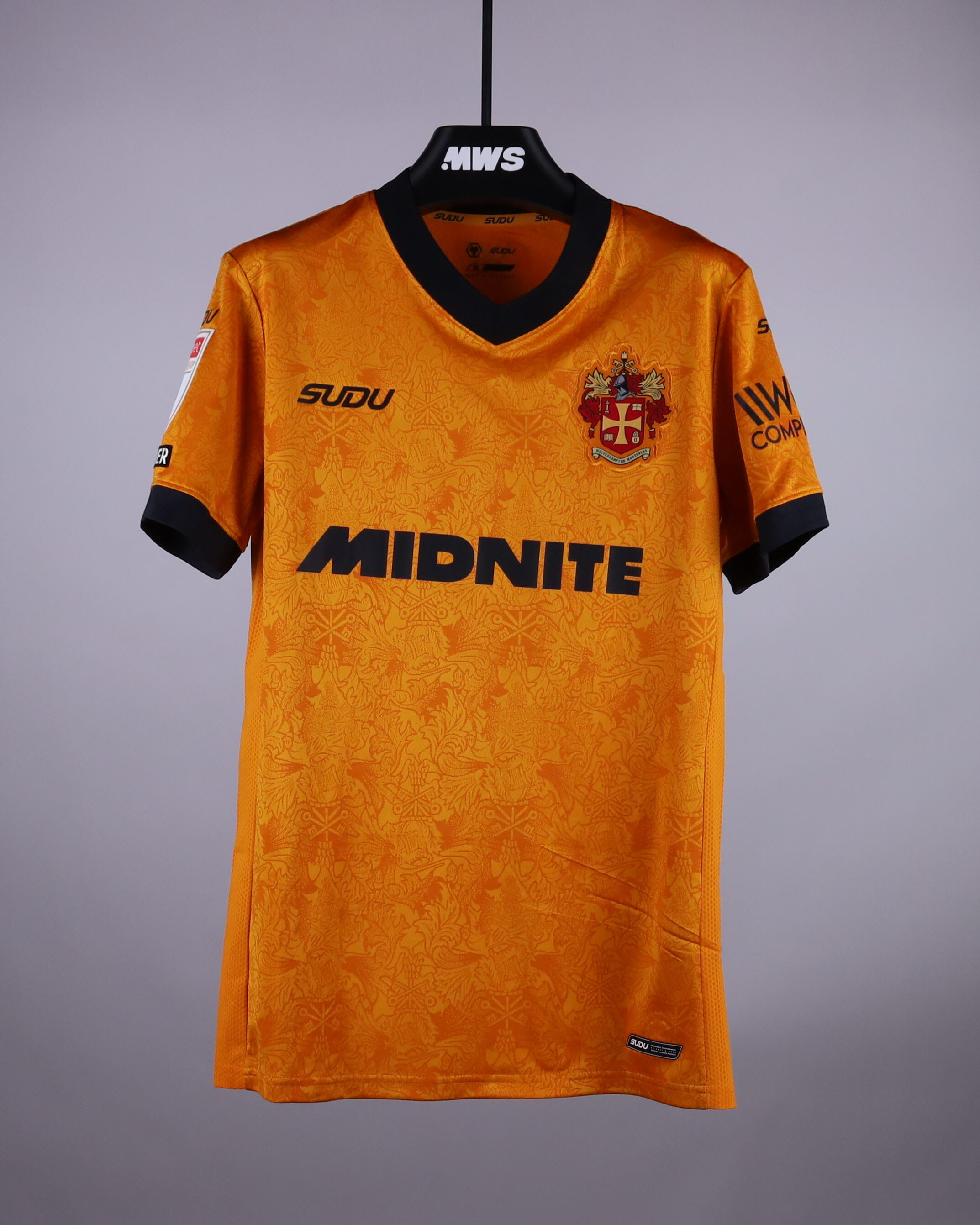 Hugo Bueno Wolverhampton Wanderers shirt