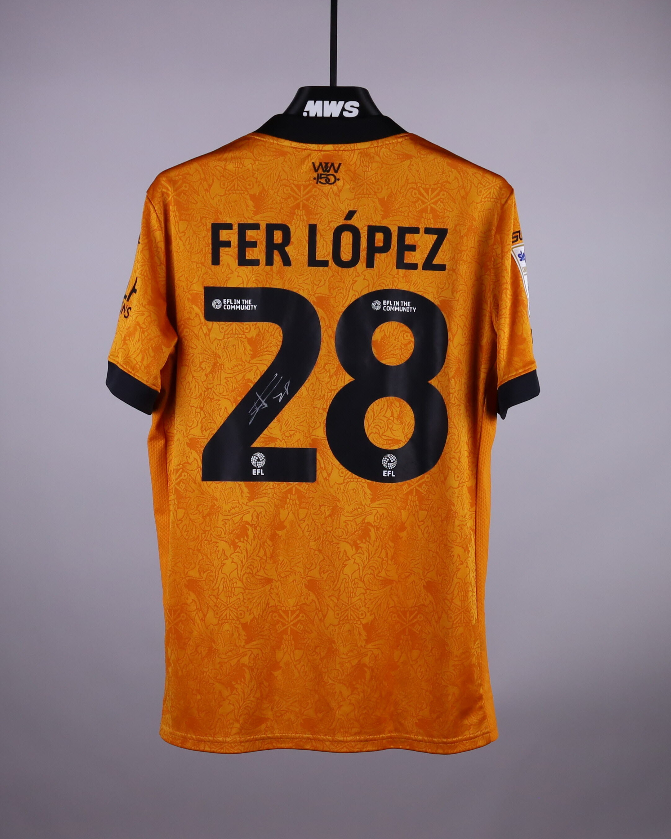 Fernando López González Wolverhampton Wanderers shirt