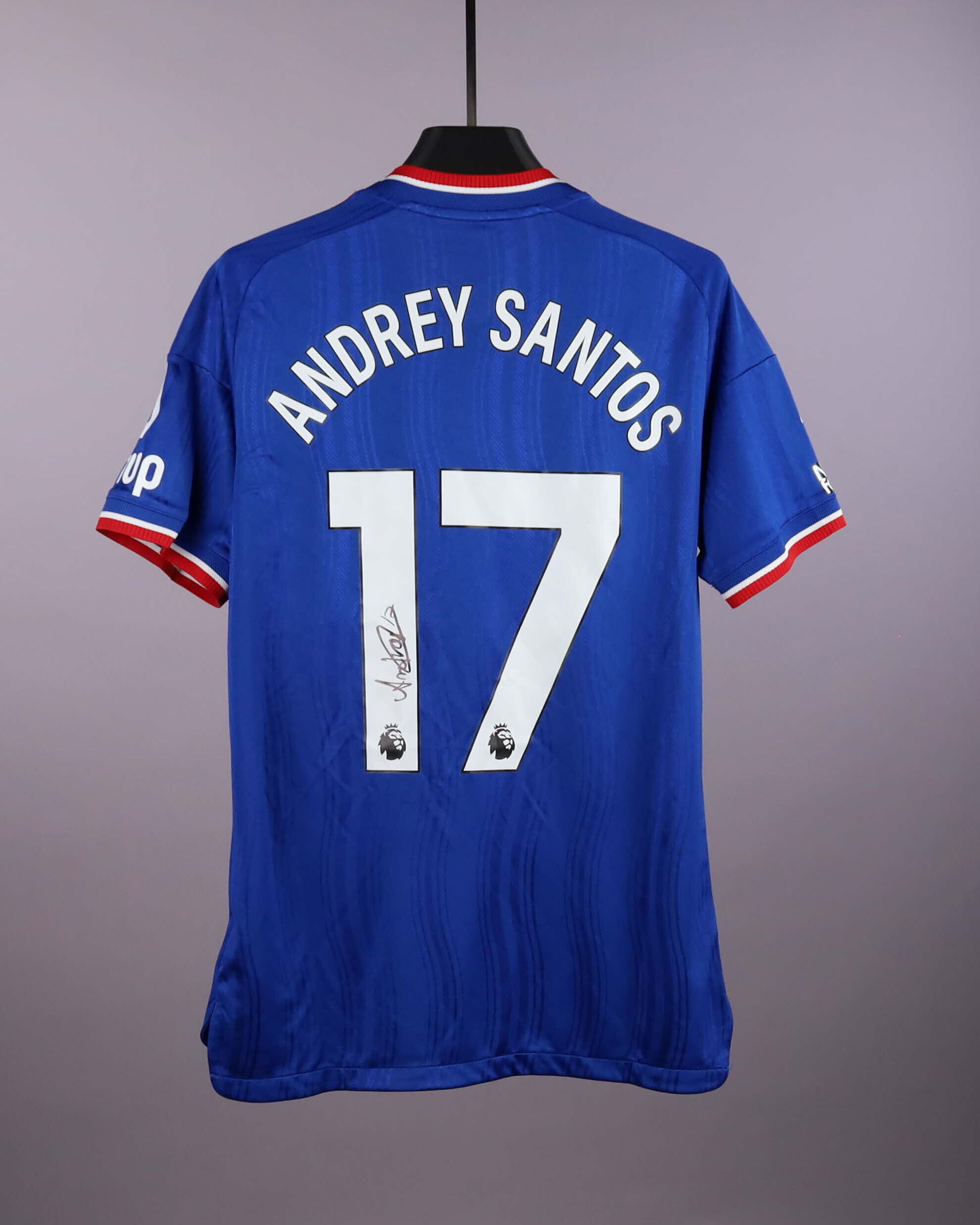 Andrey Santos Manchester United のシャツ