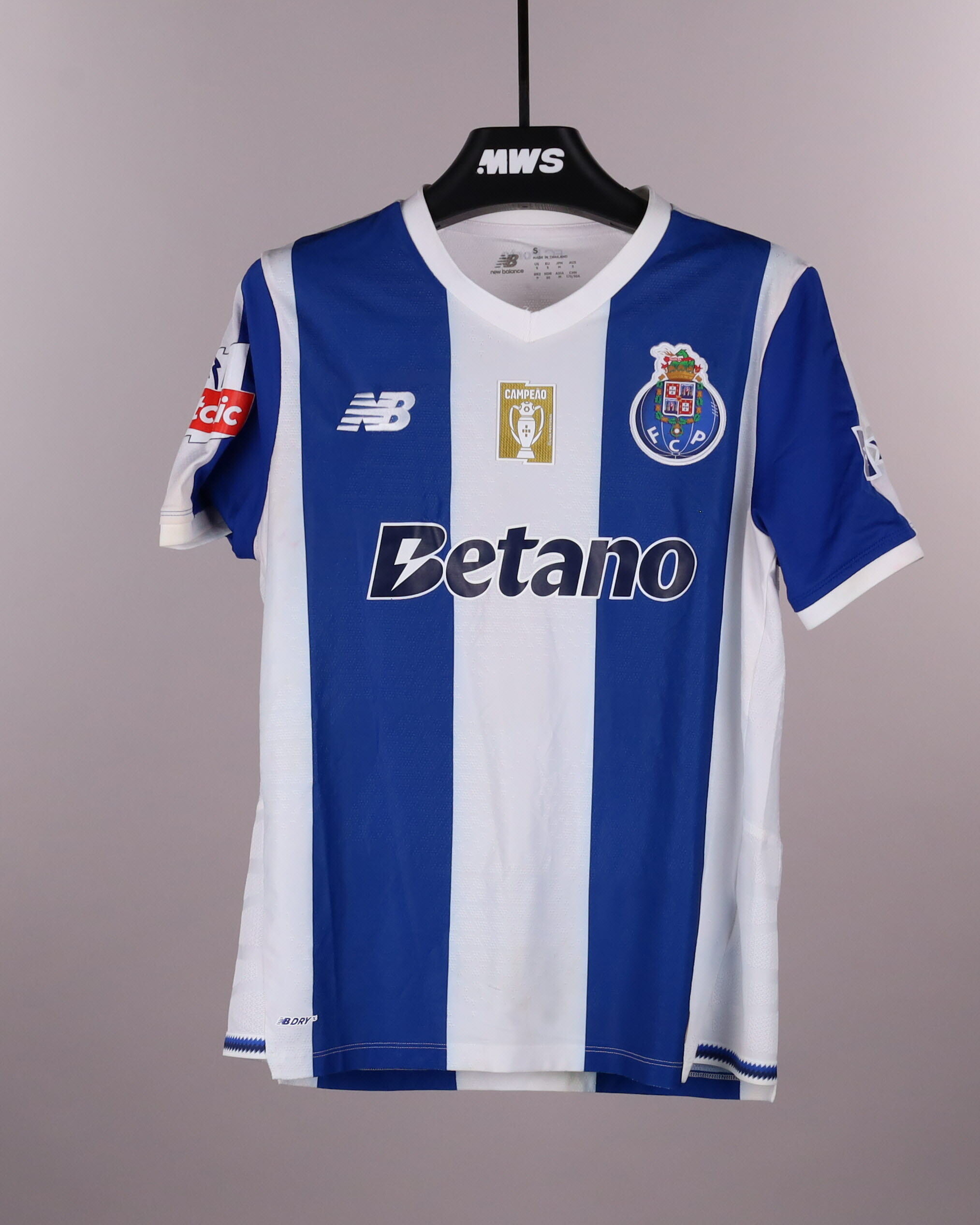 Pepê FC Porto shirt