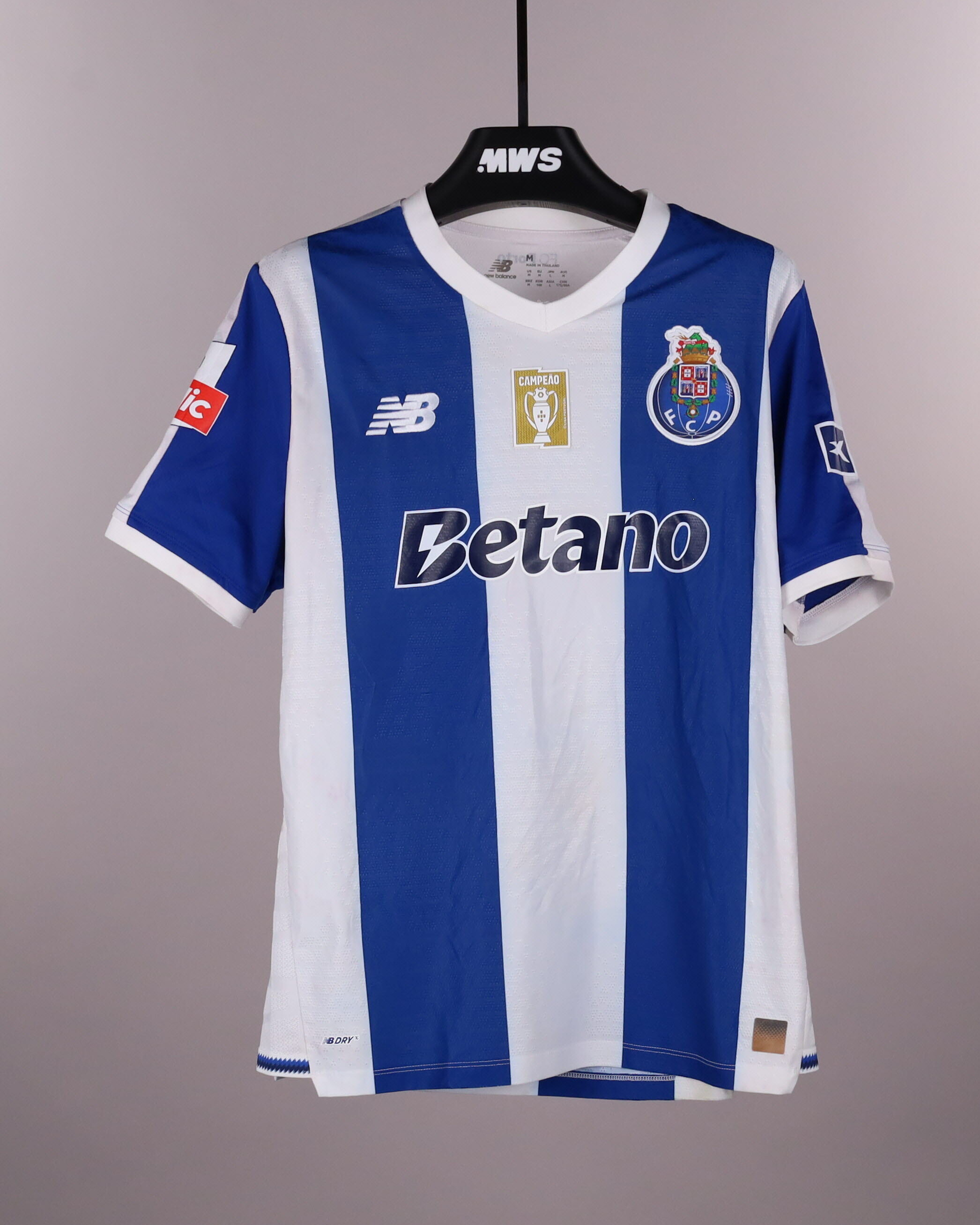 Victor Froholdt FC Porto shirt