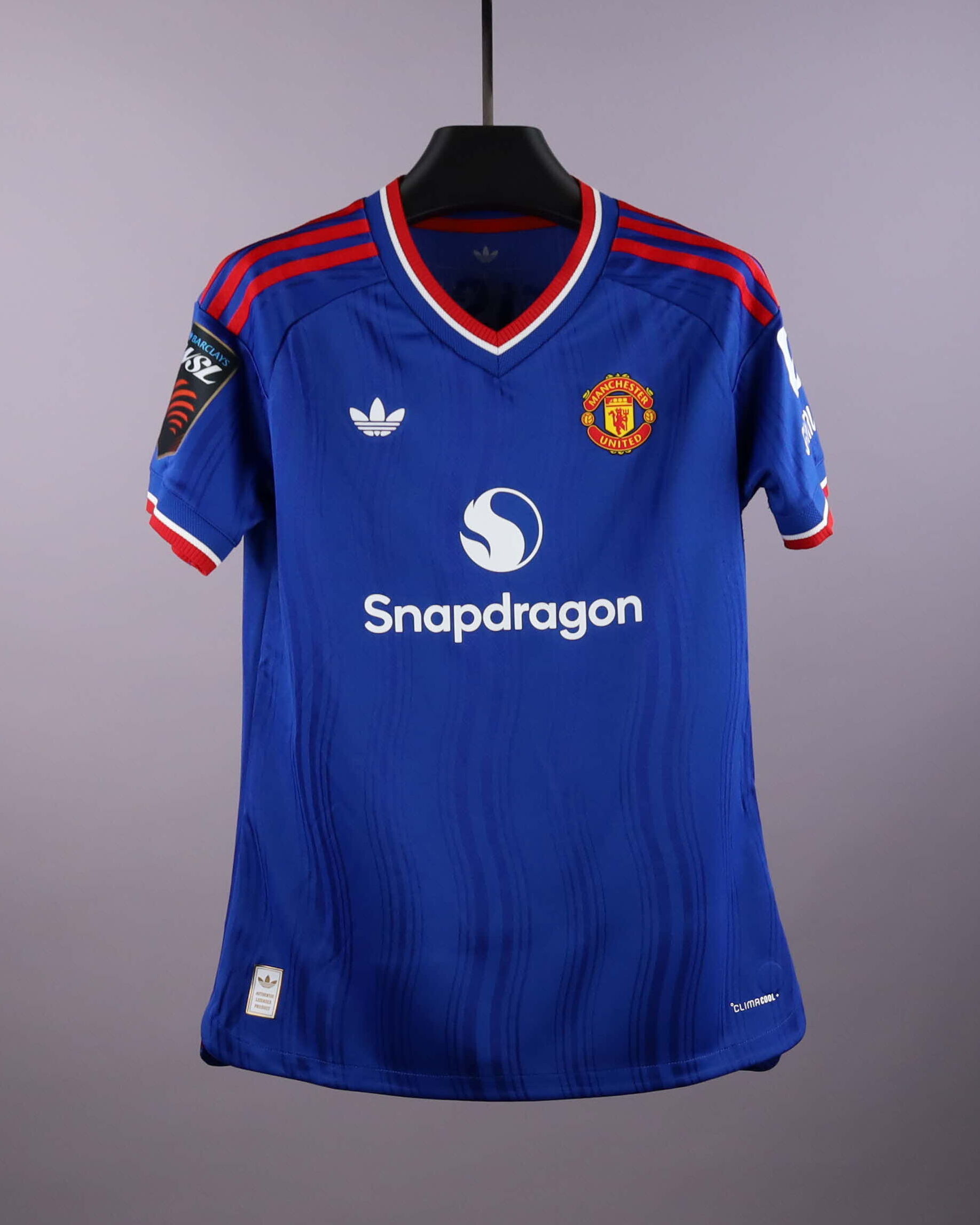 All Manchester United Items - Authentic Sports Memorabilia and