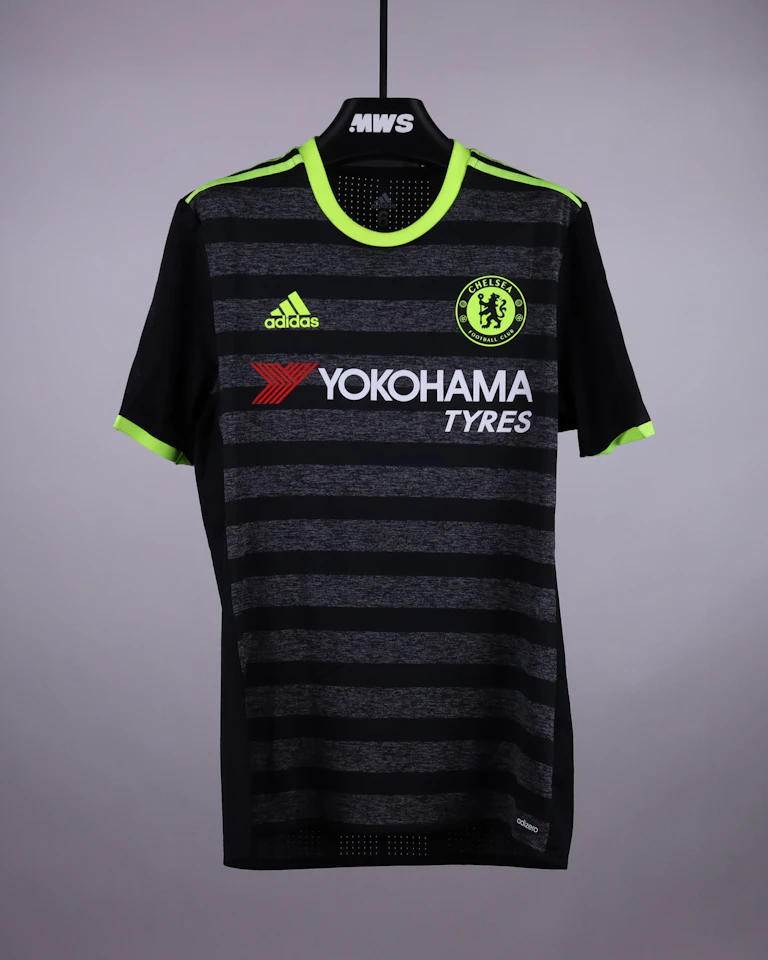 N'Golo Kanté Chelsea shirt