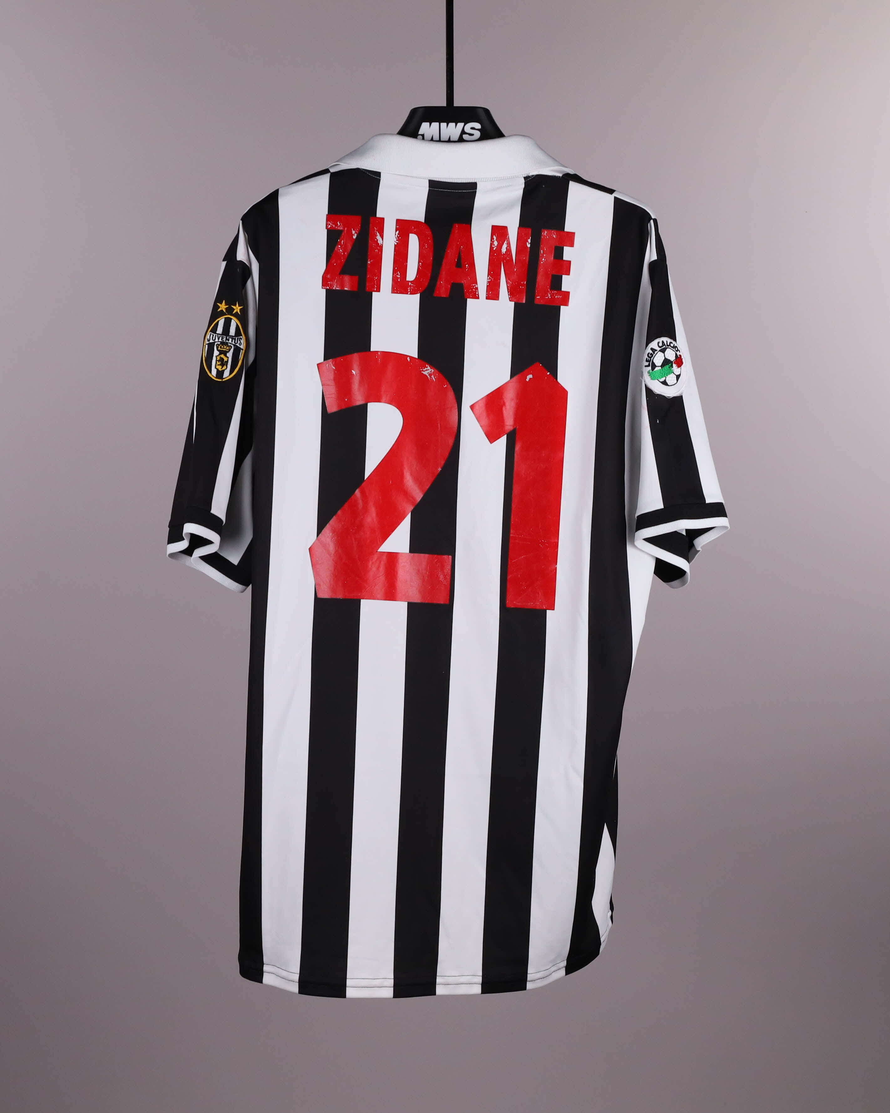 Zinédine Zidane Juventus FC shirt
