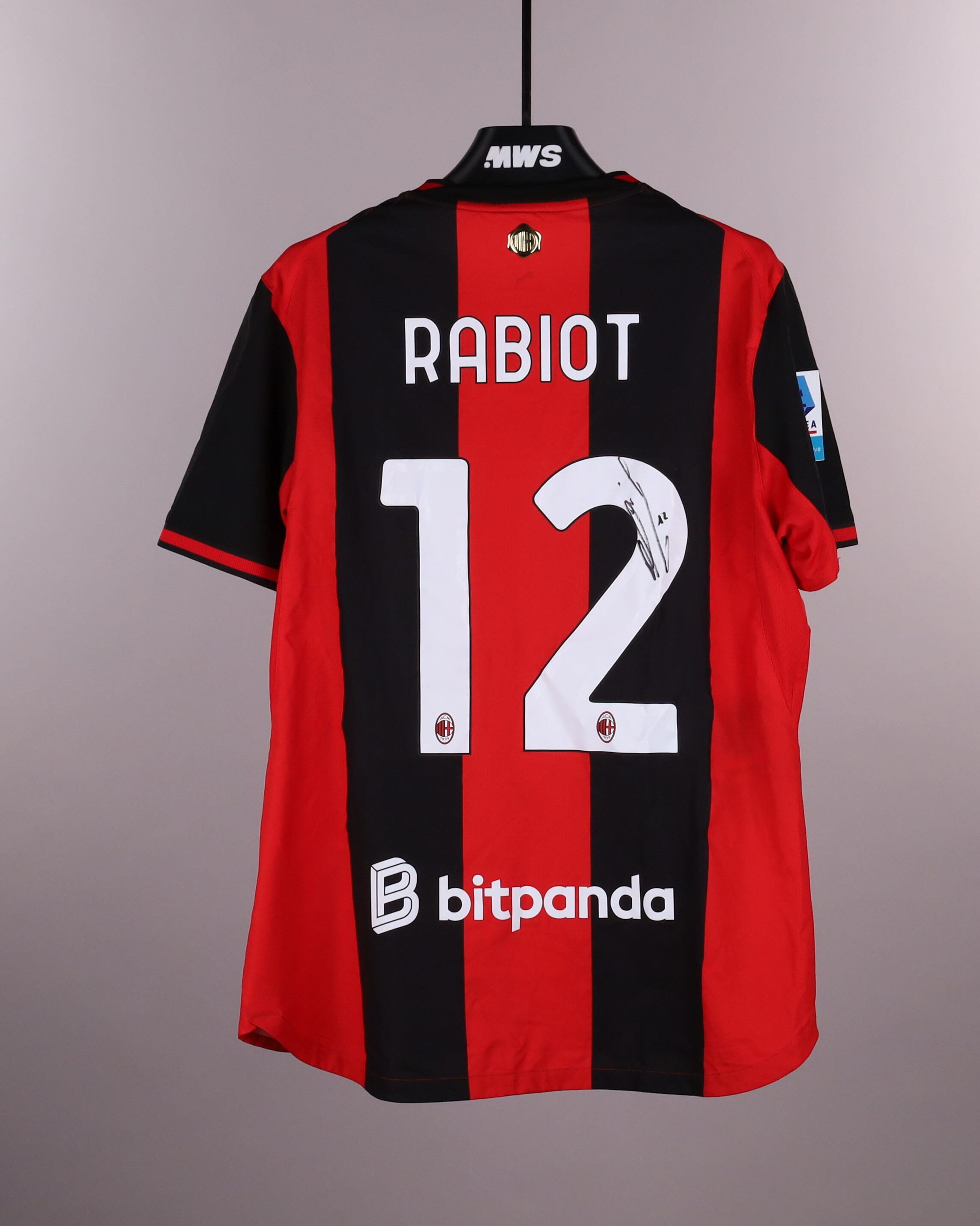 AC Milan 팀의 Adrien Rabiot 셔츠