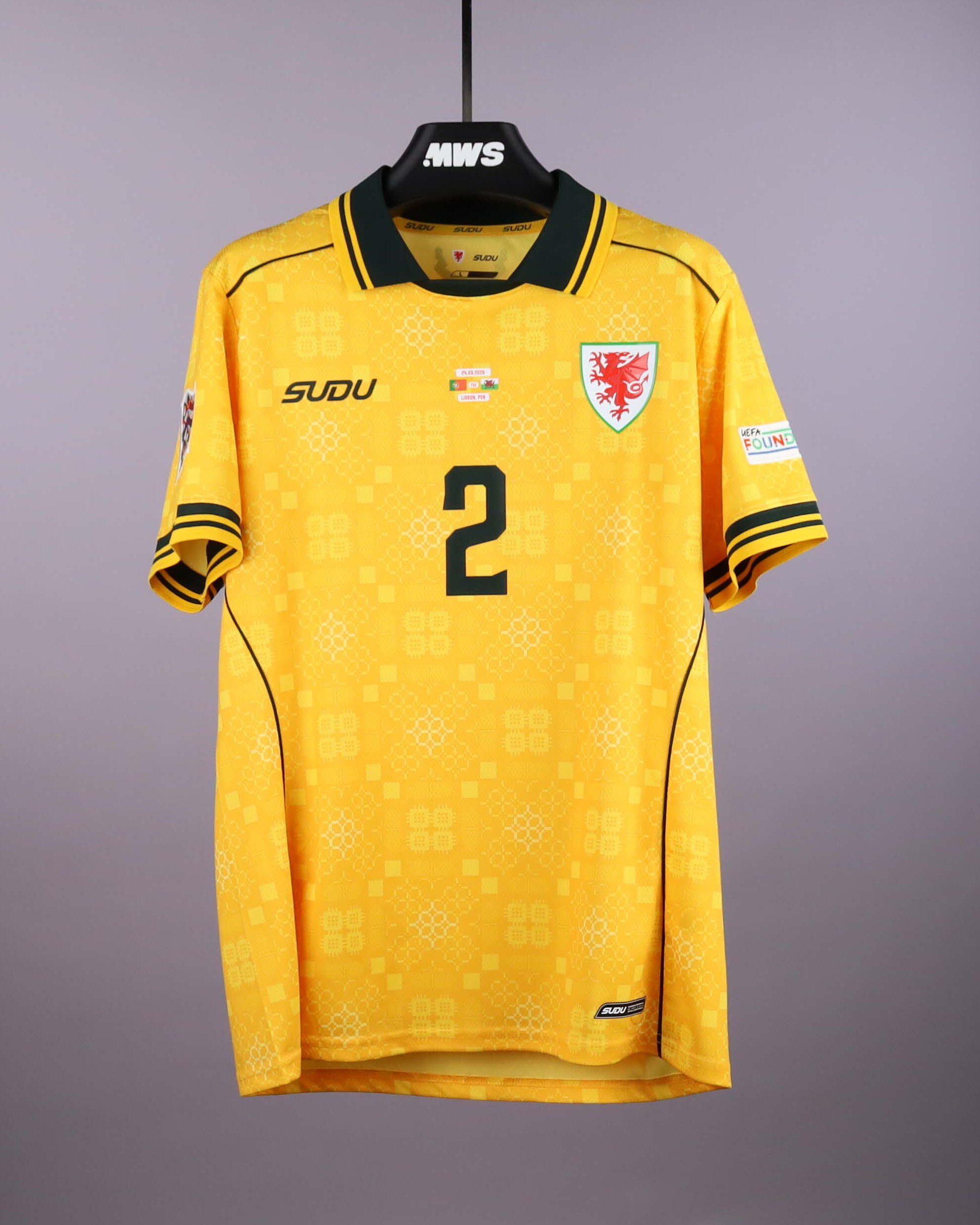 Wales-Trikot von Chris Mepham