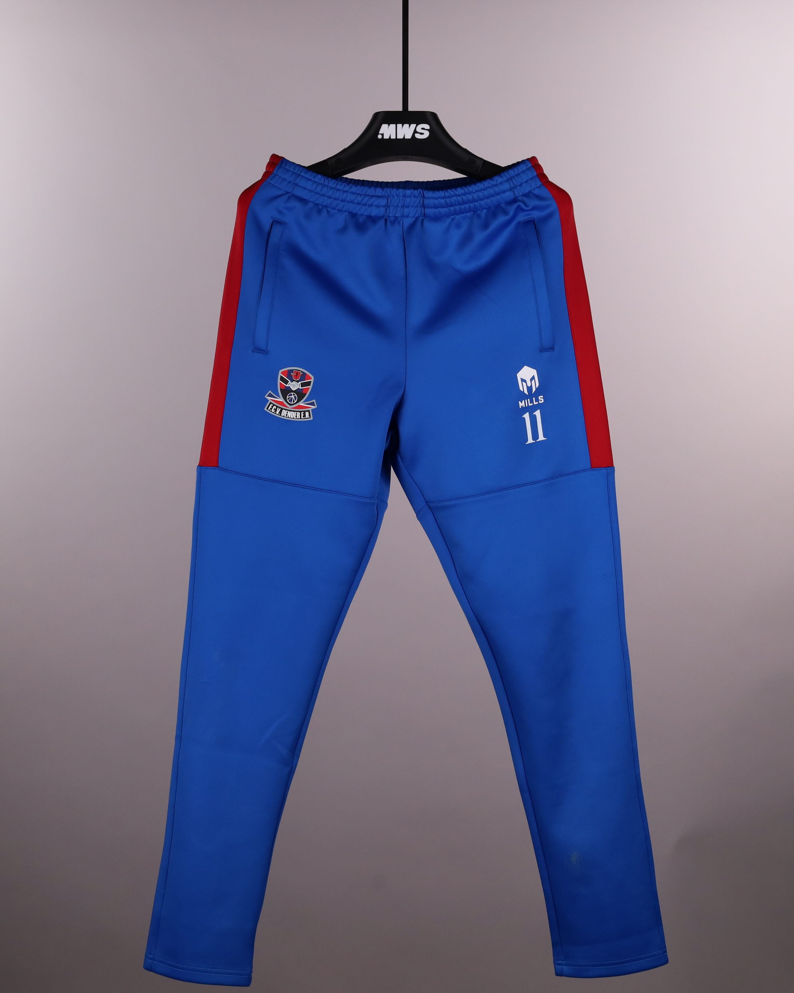Ragnar Oratmangoen (Sweater+Pants)