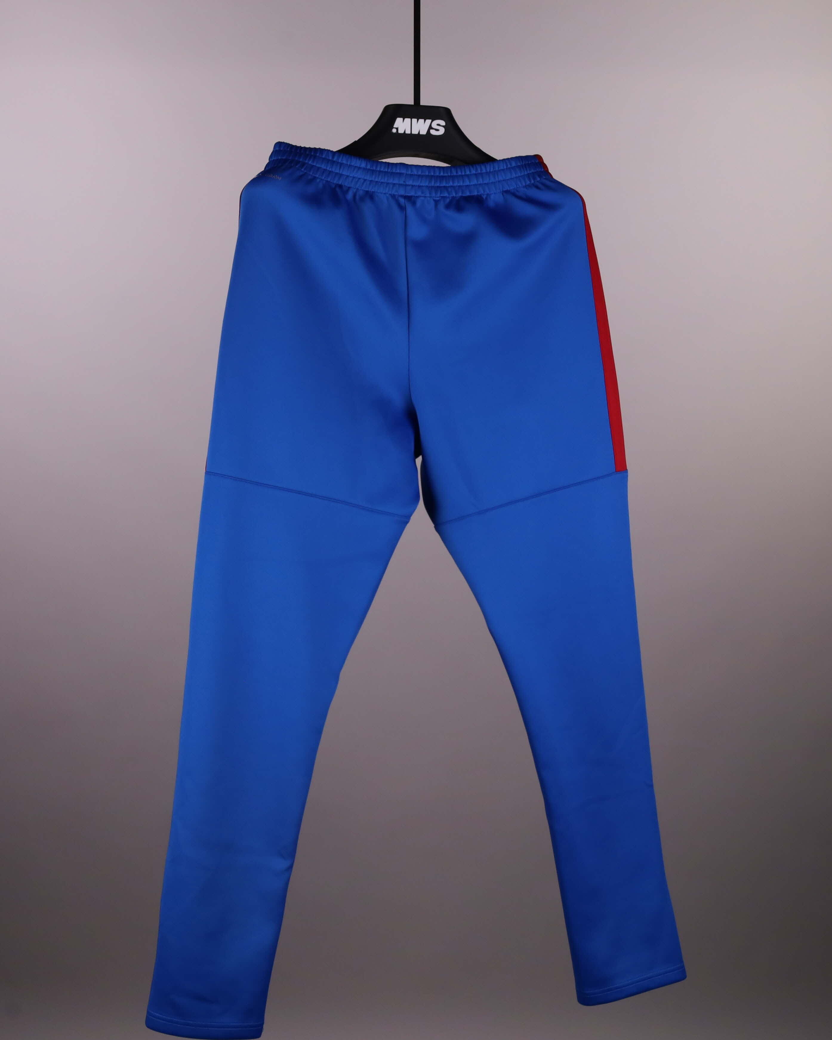 Desmond Acquah (Sweater + Pants)