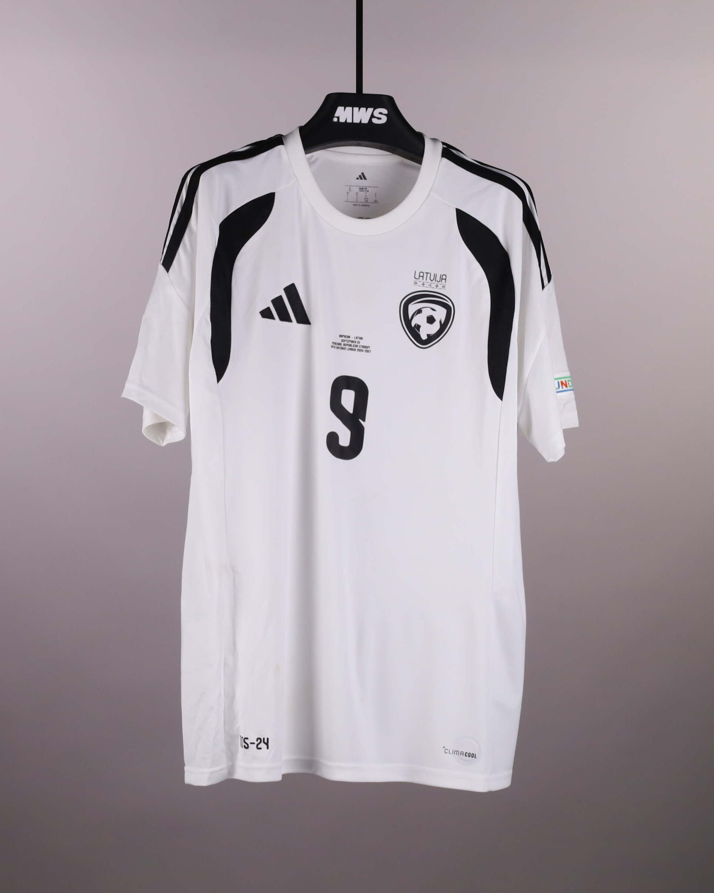 Latvia-Trikot von Vladislavs Gutkovskis