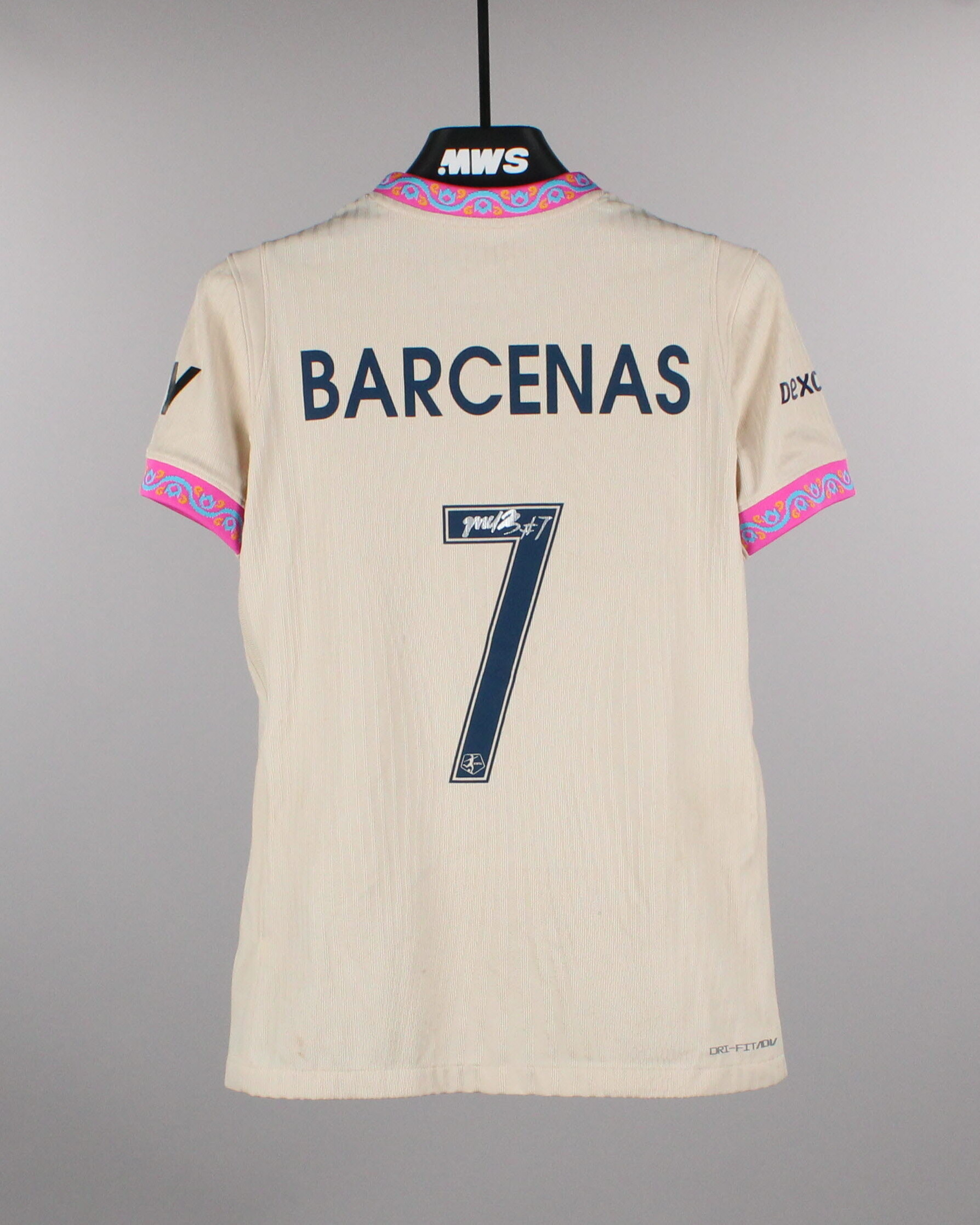 Melanie Barcenas San Diego Wave FC jersey