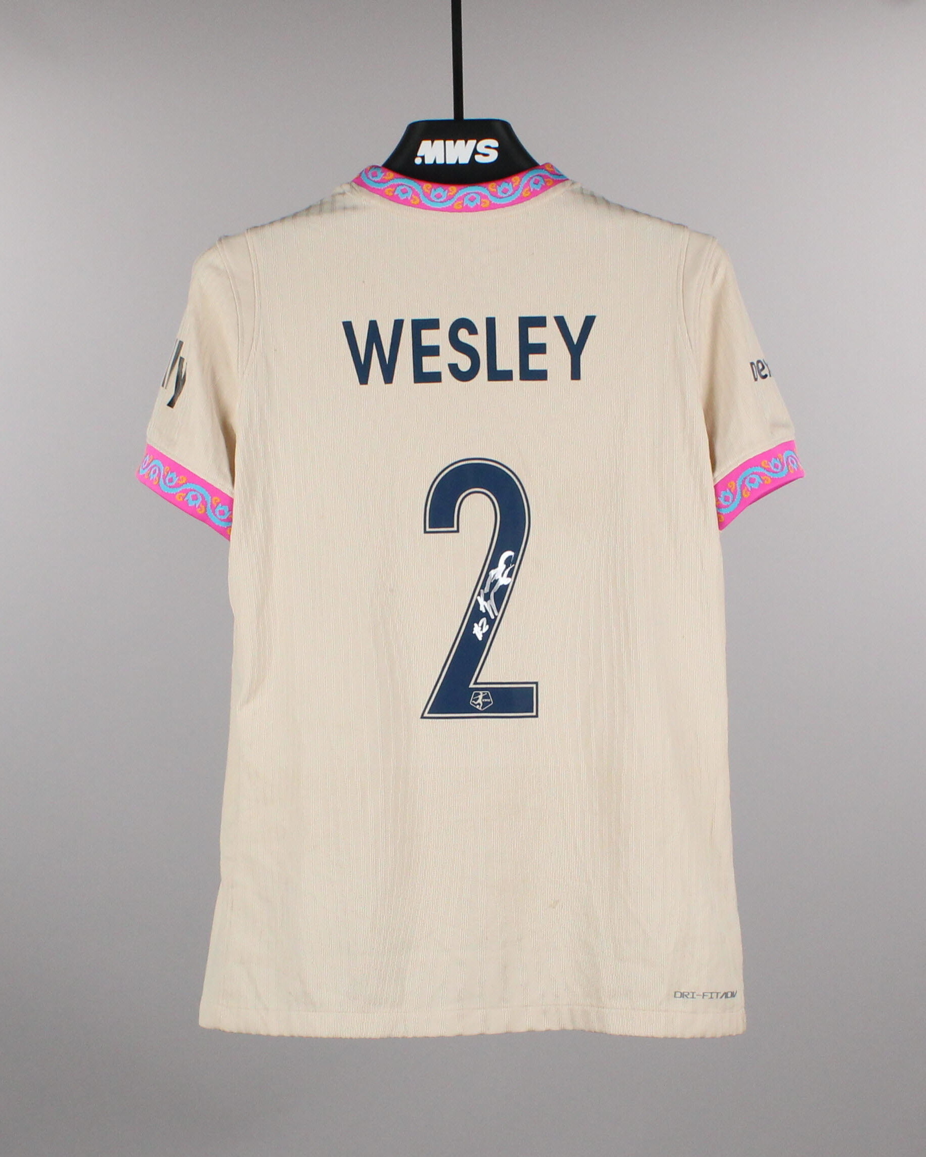Kennedy Wesley San Diego Wave FC jersey