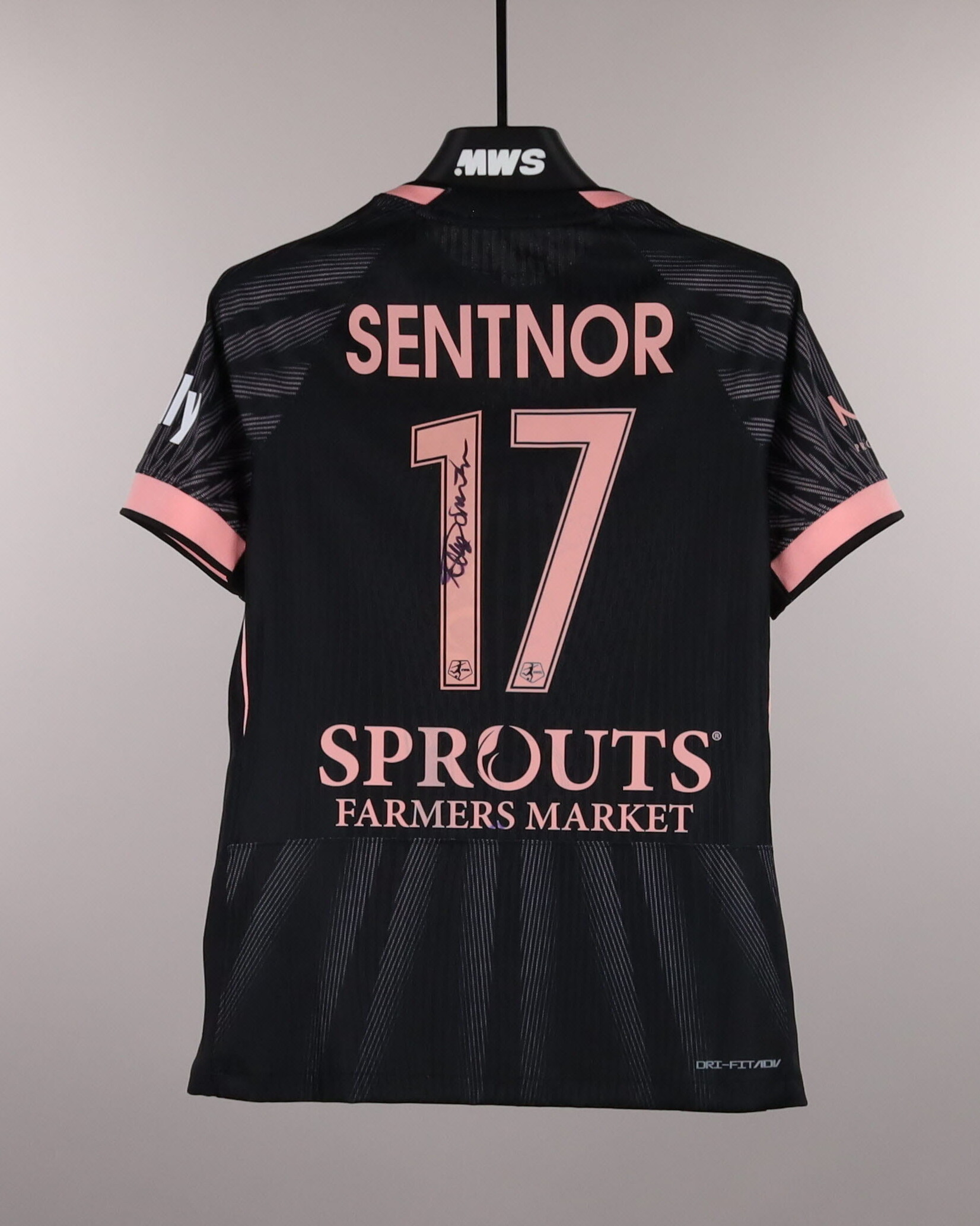Ally Sentnor Angel City FC jersey
