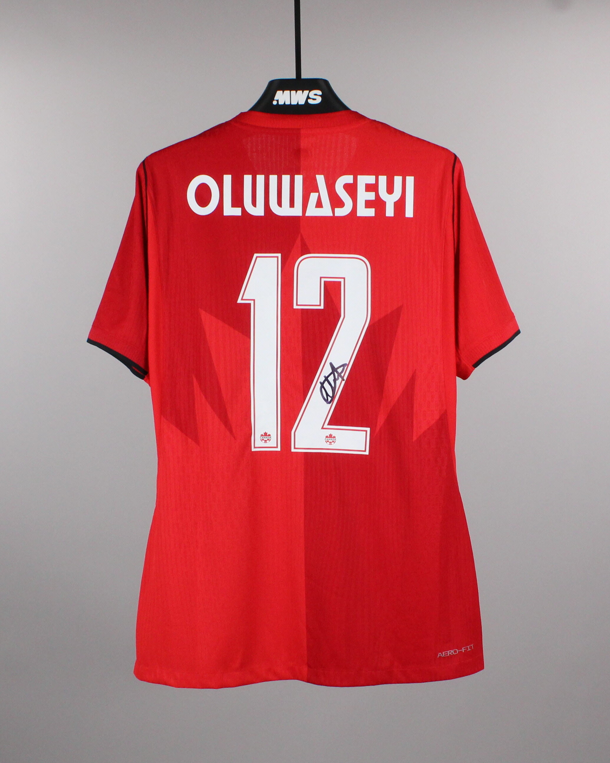 Tani Oluwaseyi Canada jersey