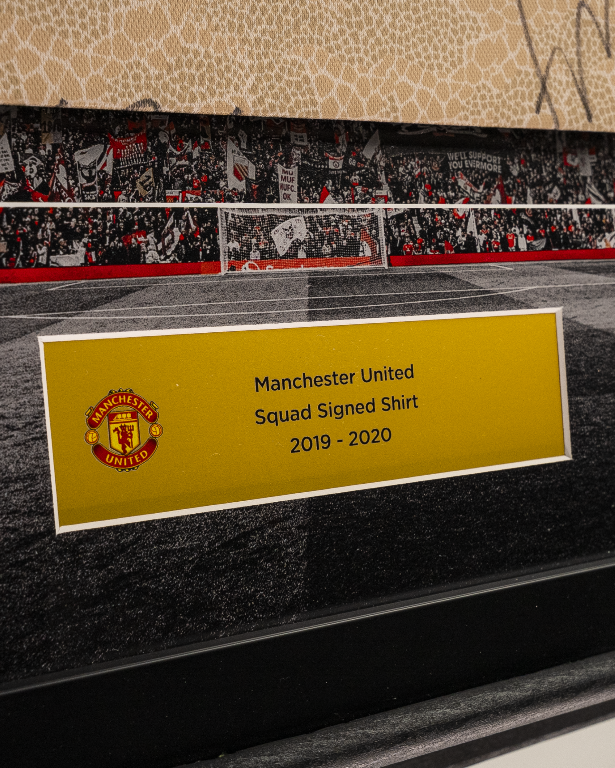 19/20 Manchester United Limited Edition Framed Squad Signed Shirt - 1