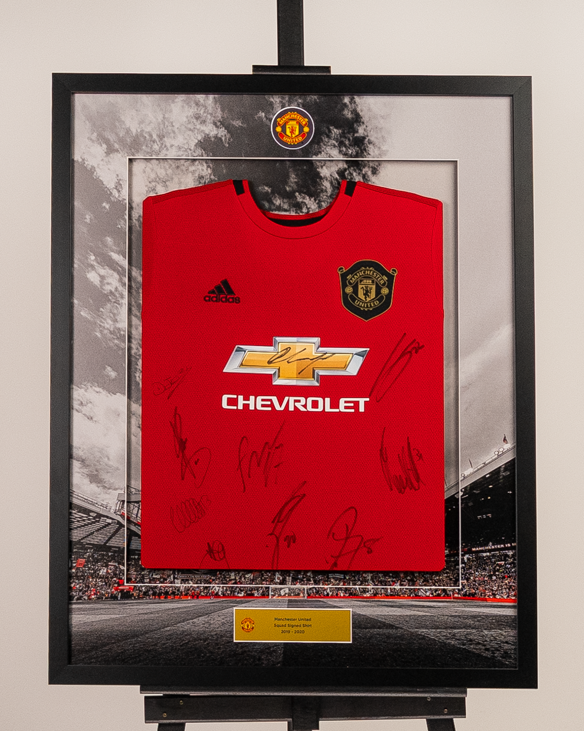 19/20 Manchester United Limited Edition Framed Squad Signed Shirt - 5