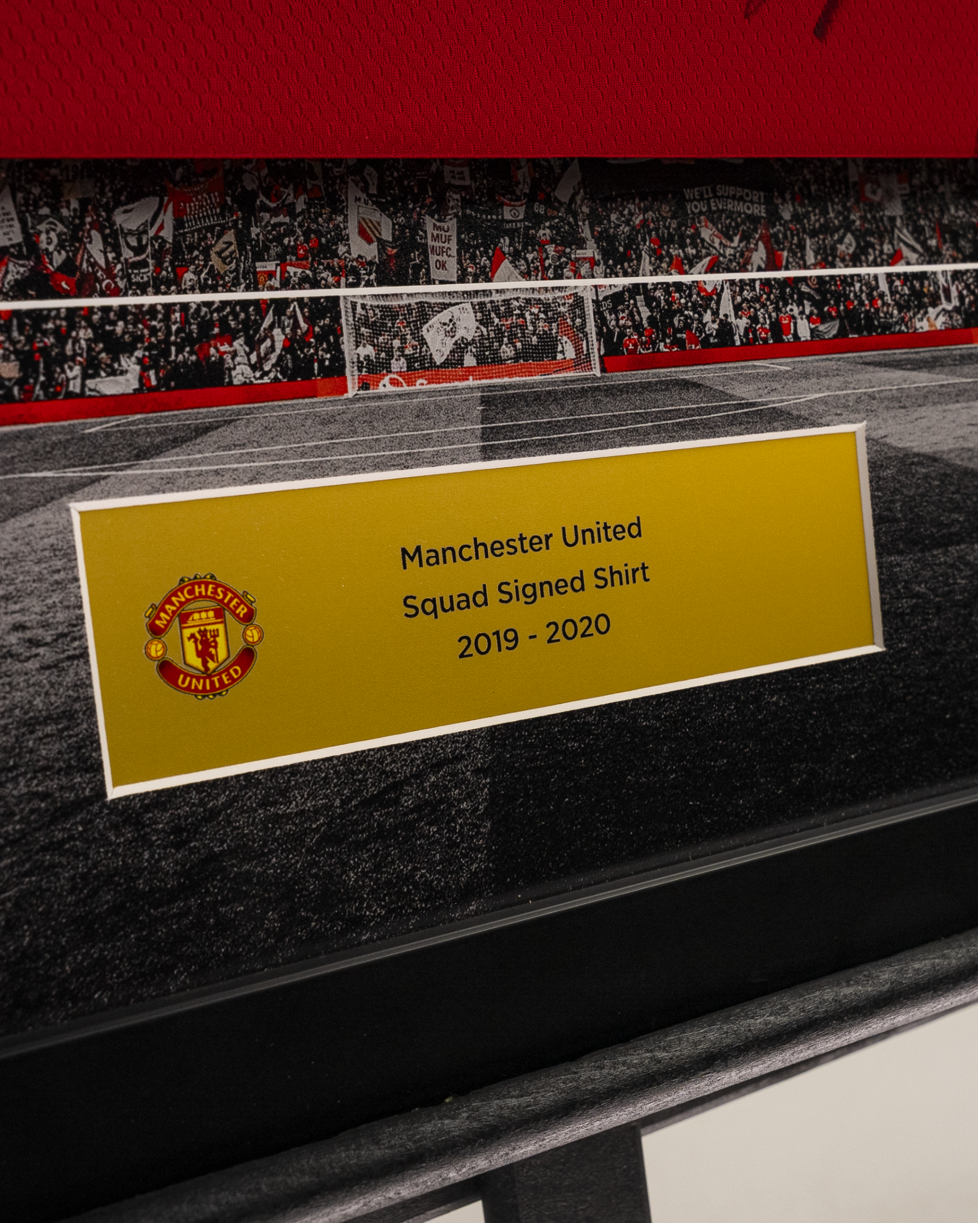 19/20 Manchester United Limited Edition Framed Squad Signed Shirt - 6