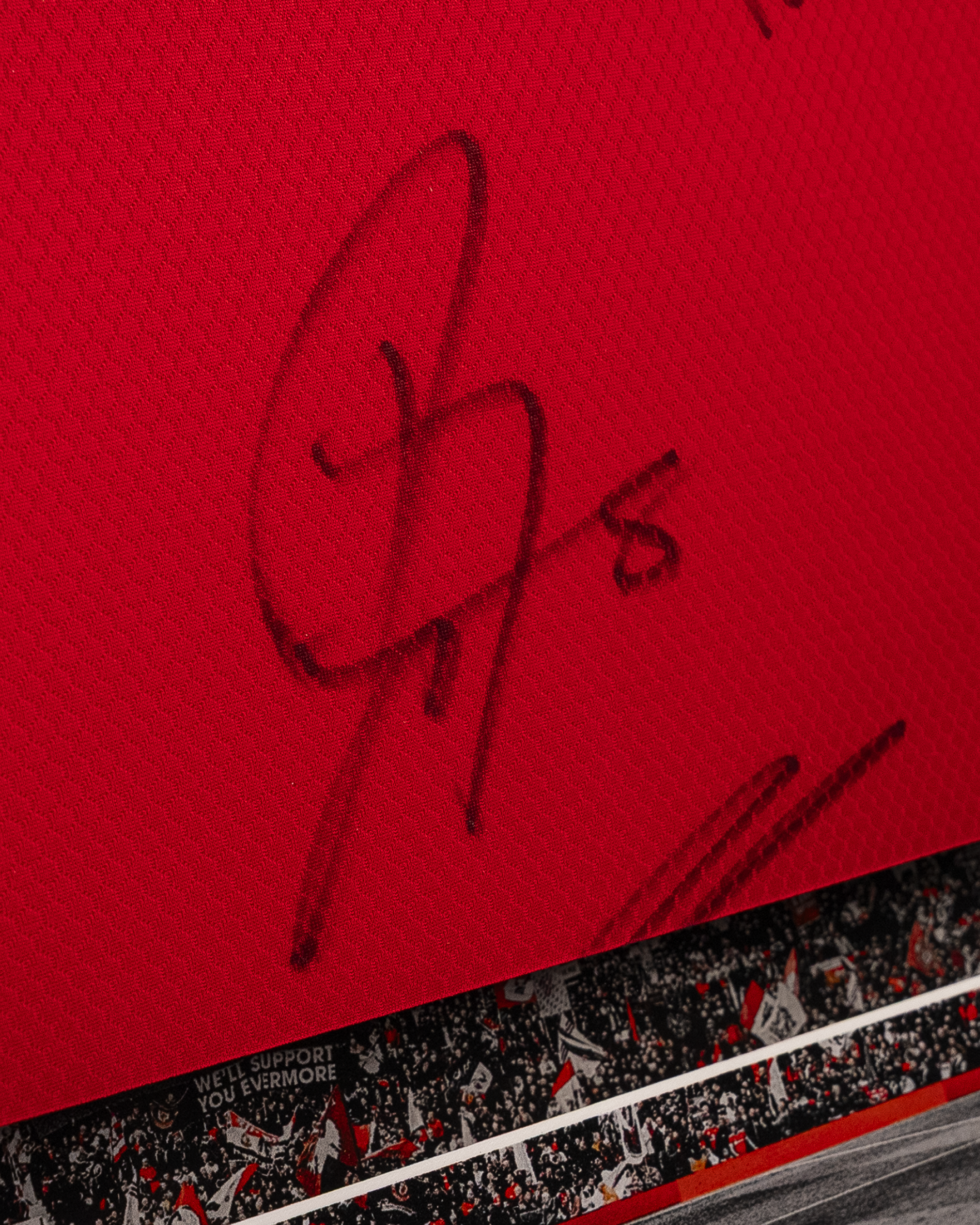 19/20 Manchester United Limited Edition Framed Squad Signed Shirt - 9