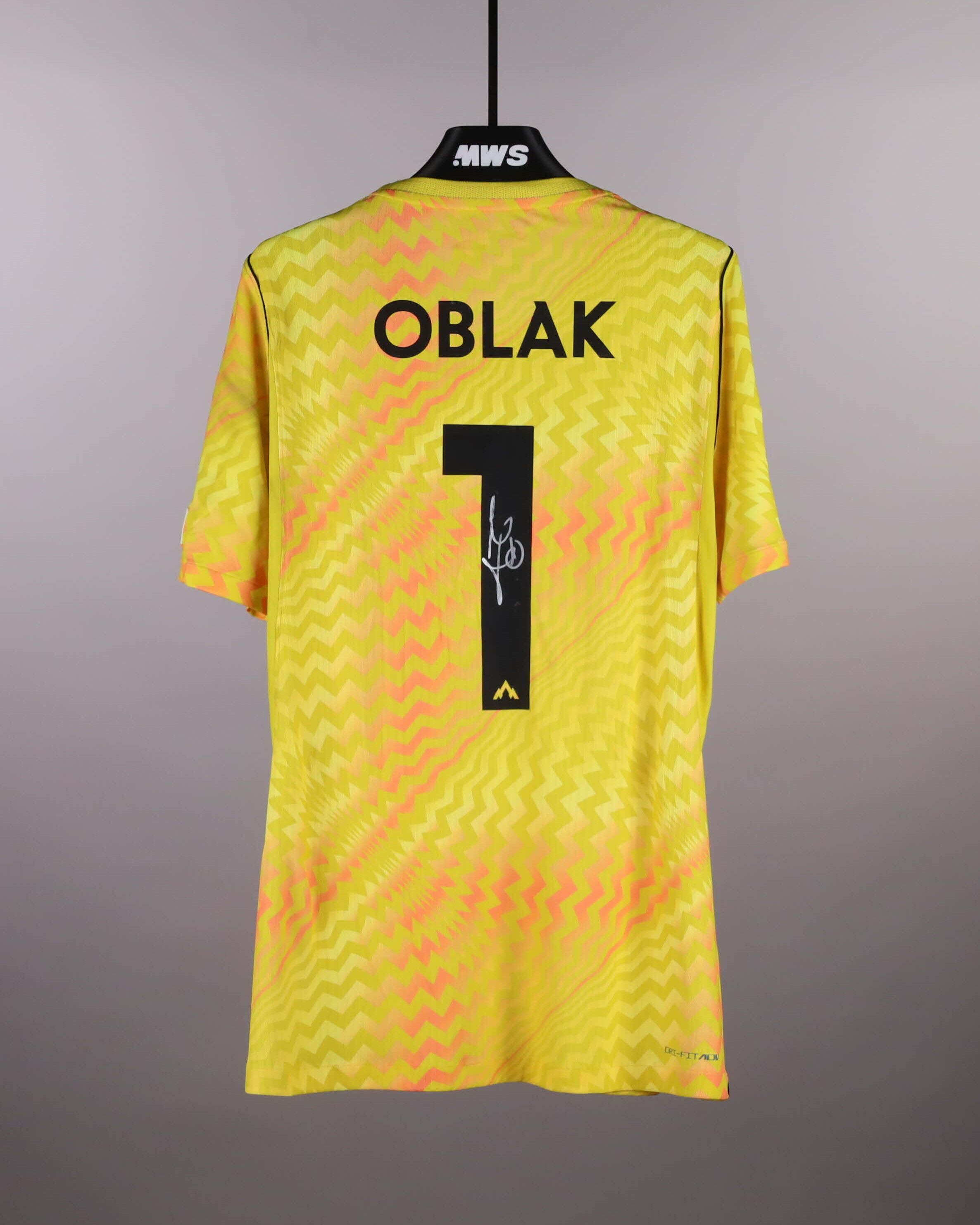 Jan Oblak Slovenia shirt