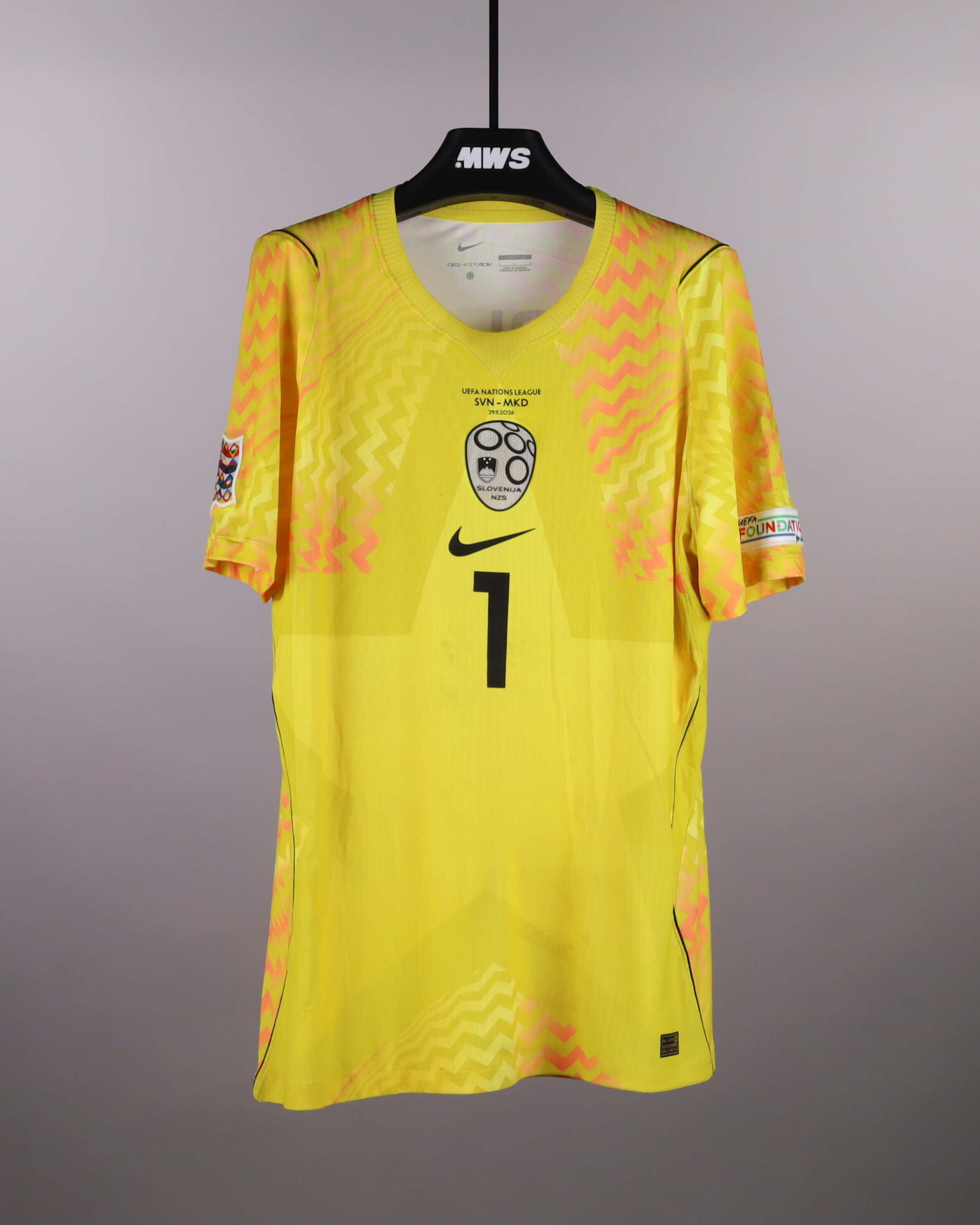 Jan Oblak Slovenia shirt