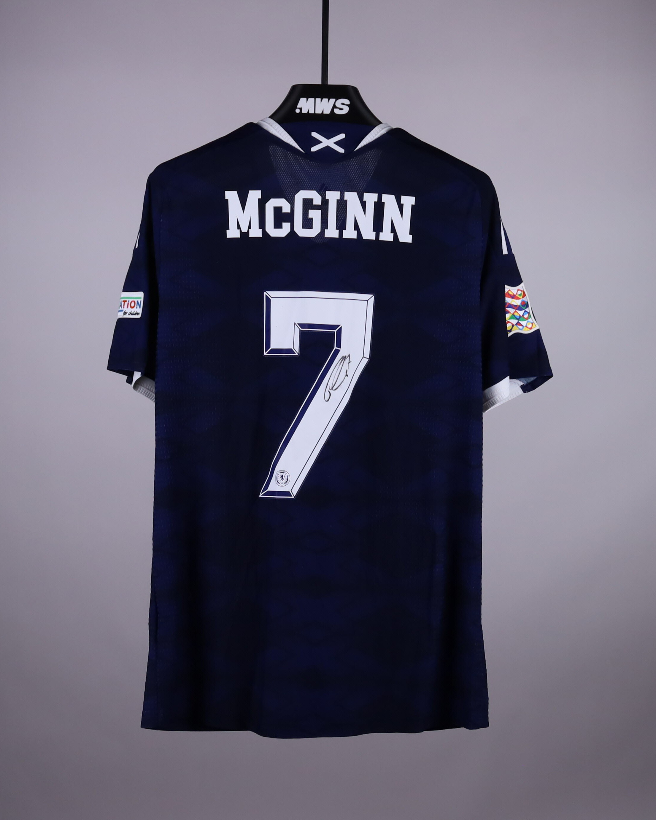 John McGinn Scotland camisa.