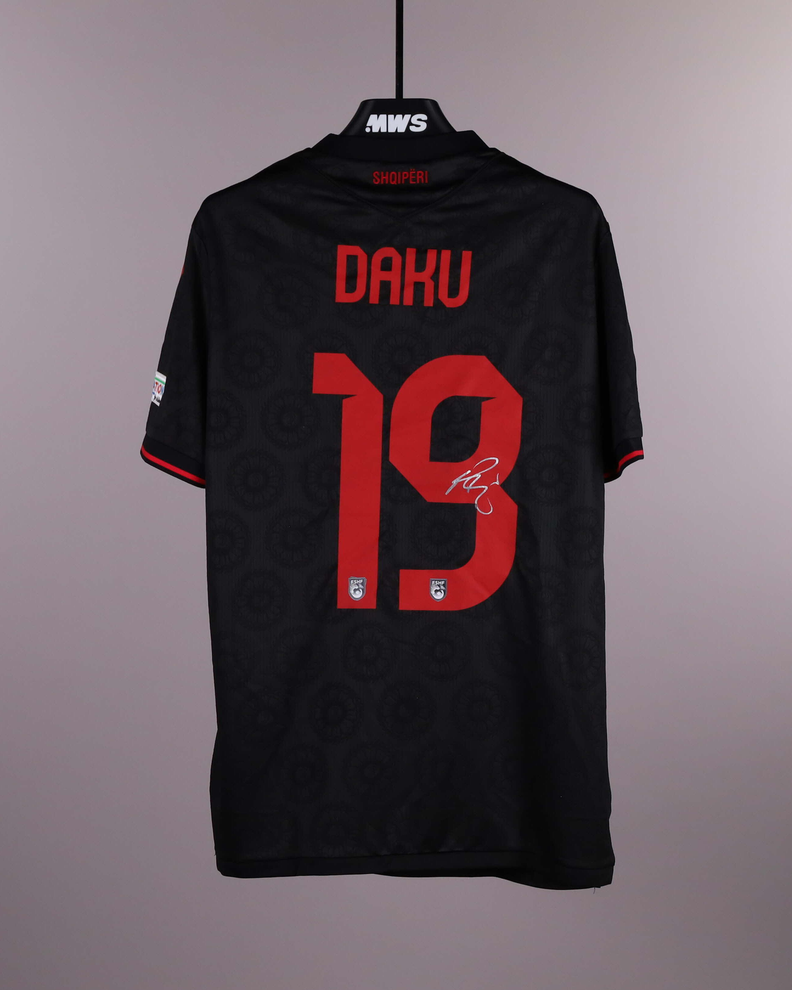 Mirlind Daku Albania jersey