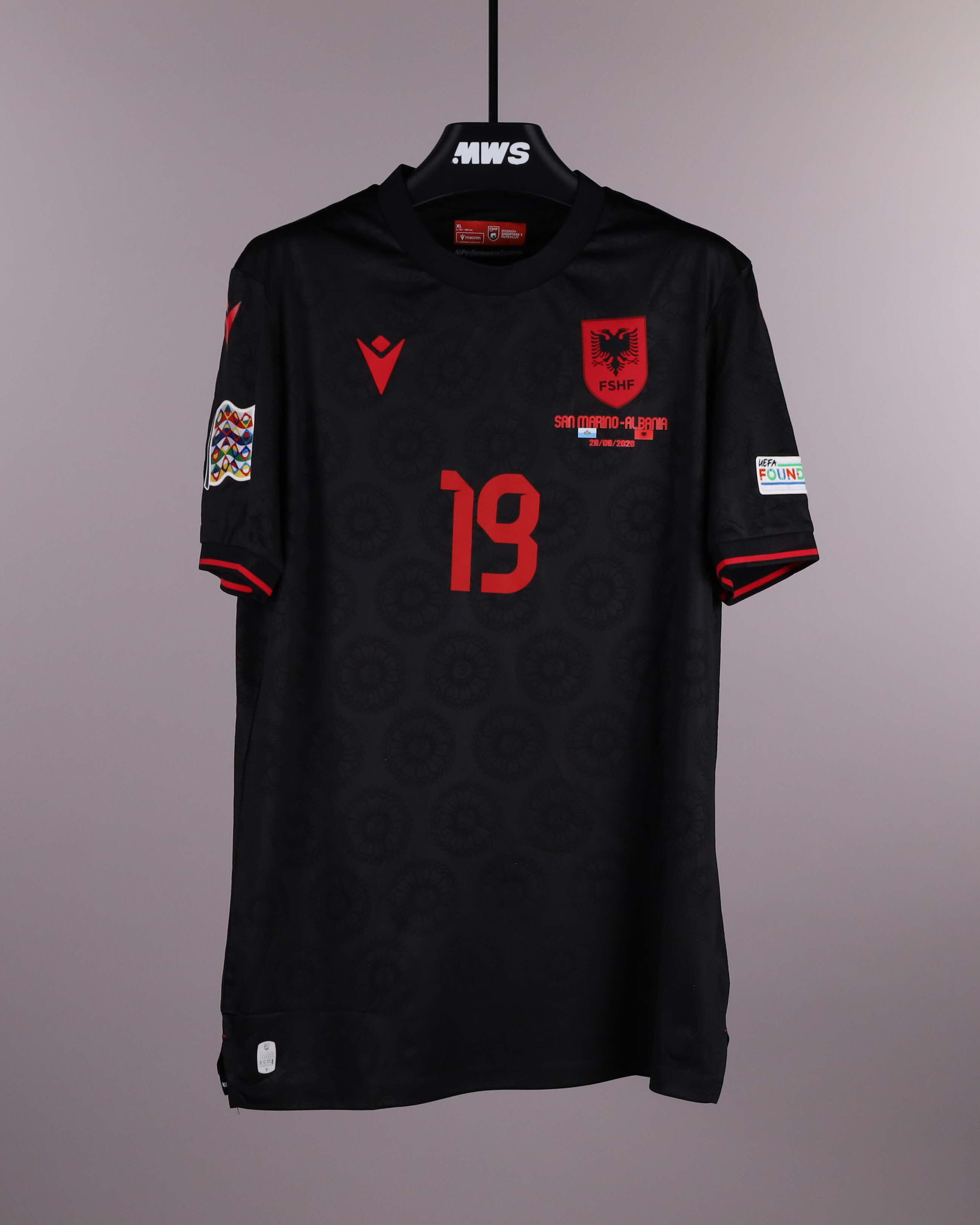 Mirlind Daku Albania jersey
