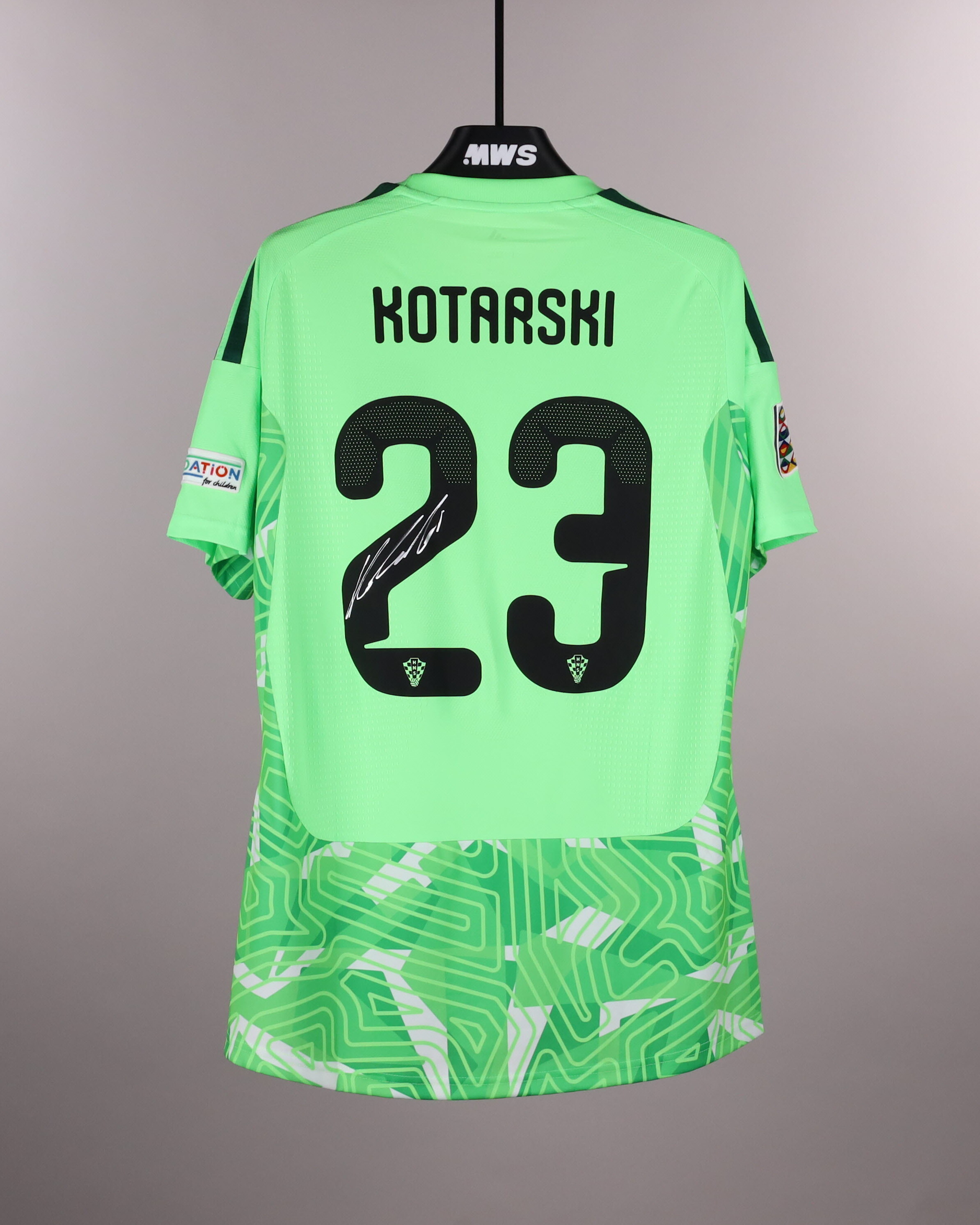 Dominik Kotarski Croatia camisa.