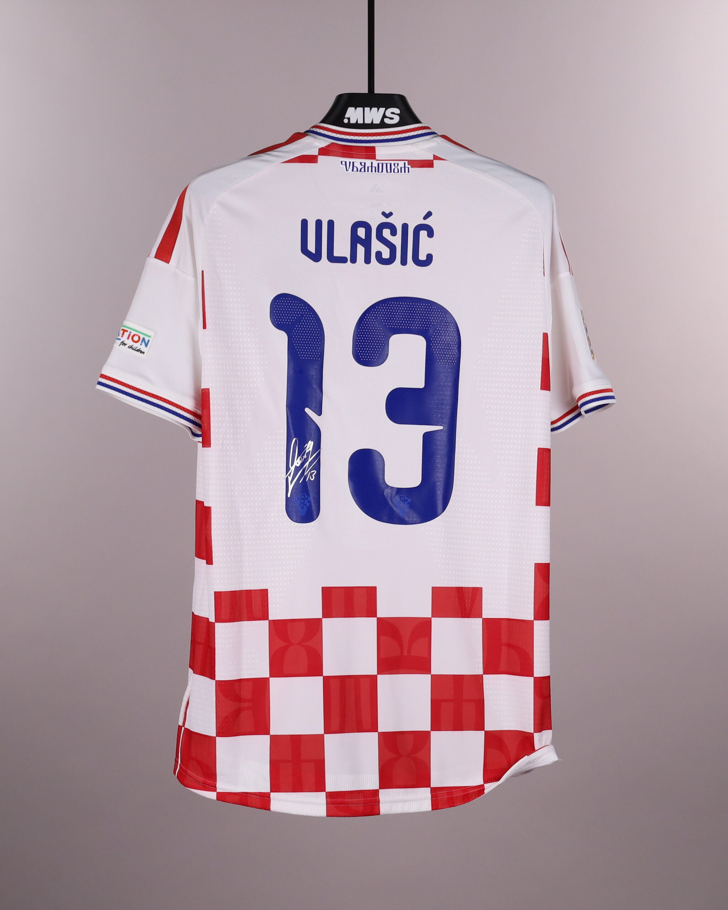 Nikola Vlašić Croatia jersey