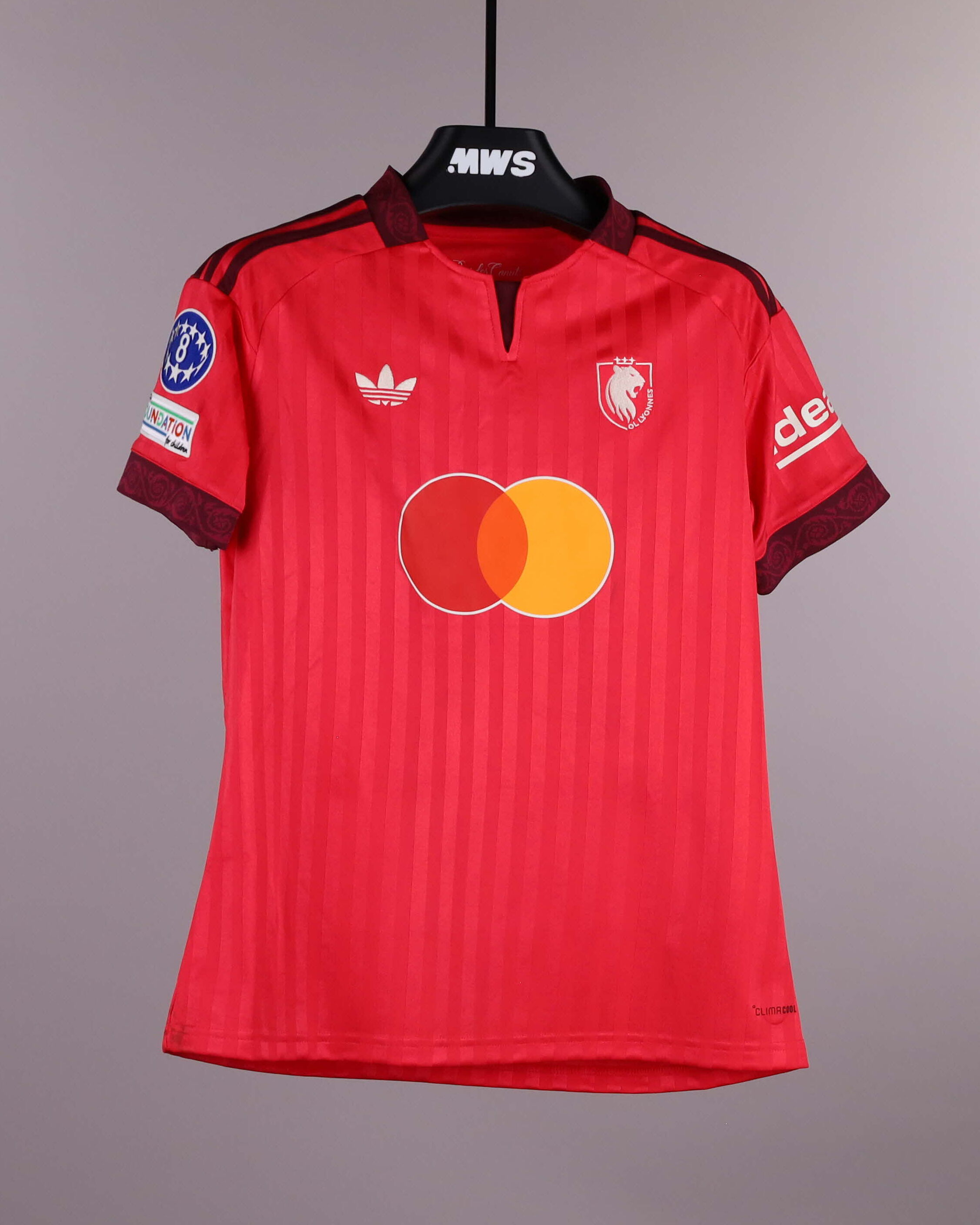 Salma Paralluelo OL Lyonnes jersey
