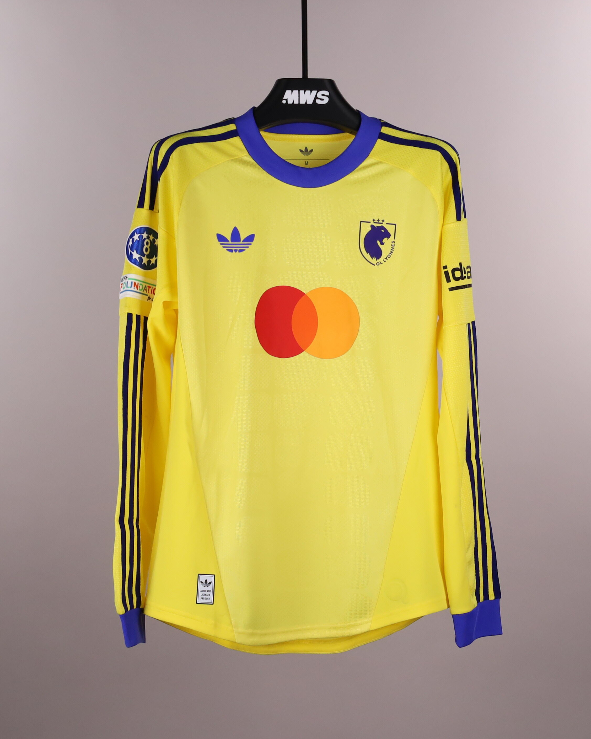 Christiane Endler OL Lyonnes jersey