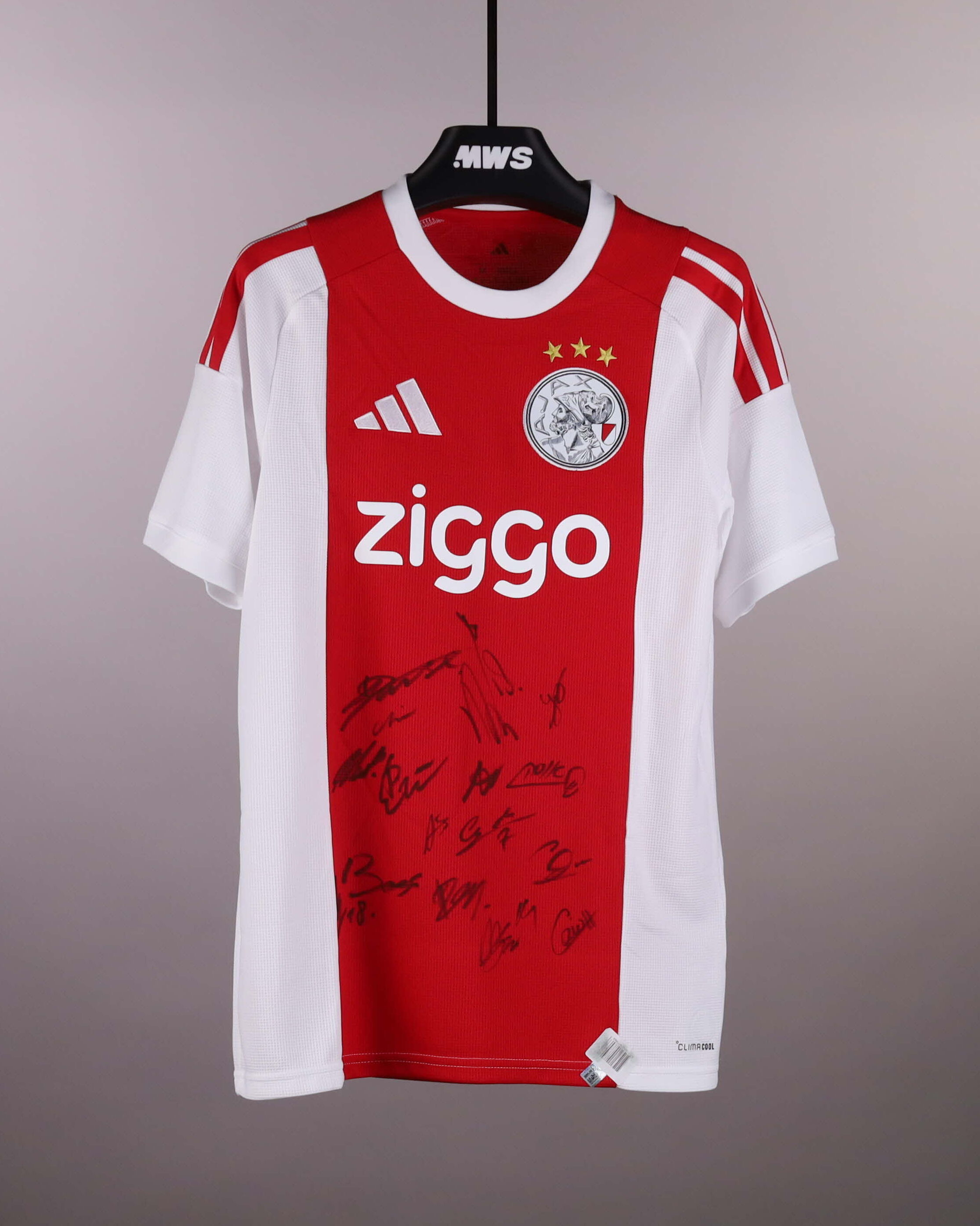 Squad Signed Shirt - 1 AFC Ajax shirt