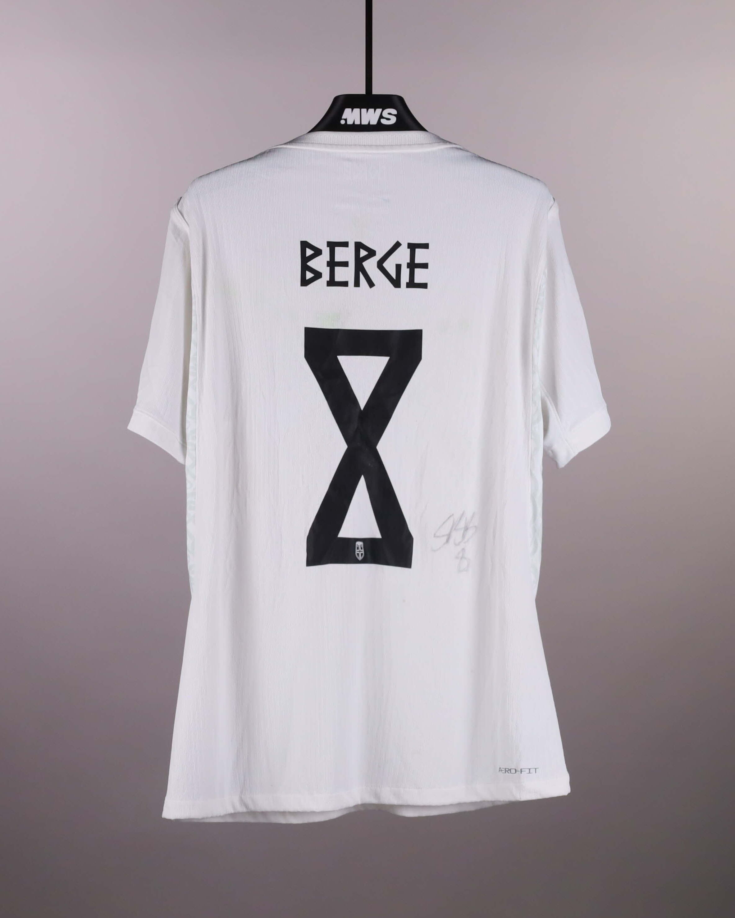 Sander Berge Norway jersey