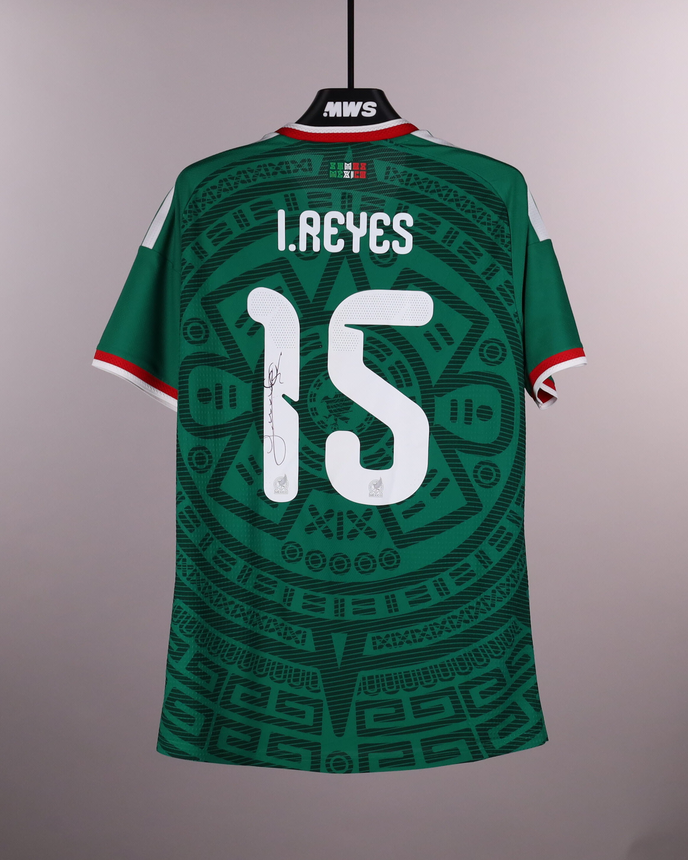 Israel Reyes Mexico jersey