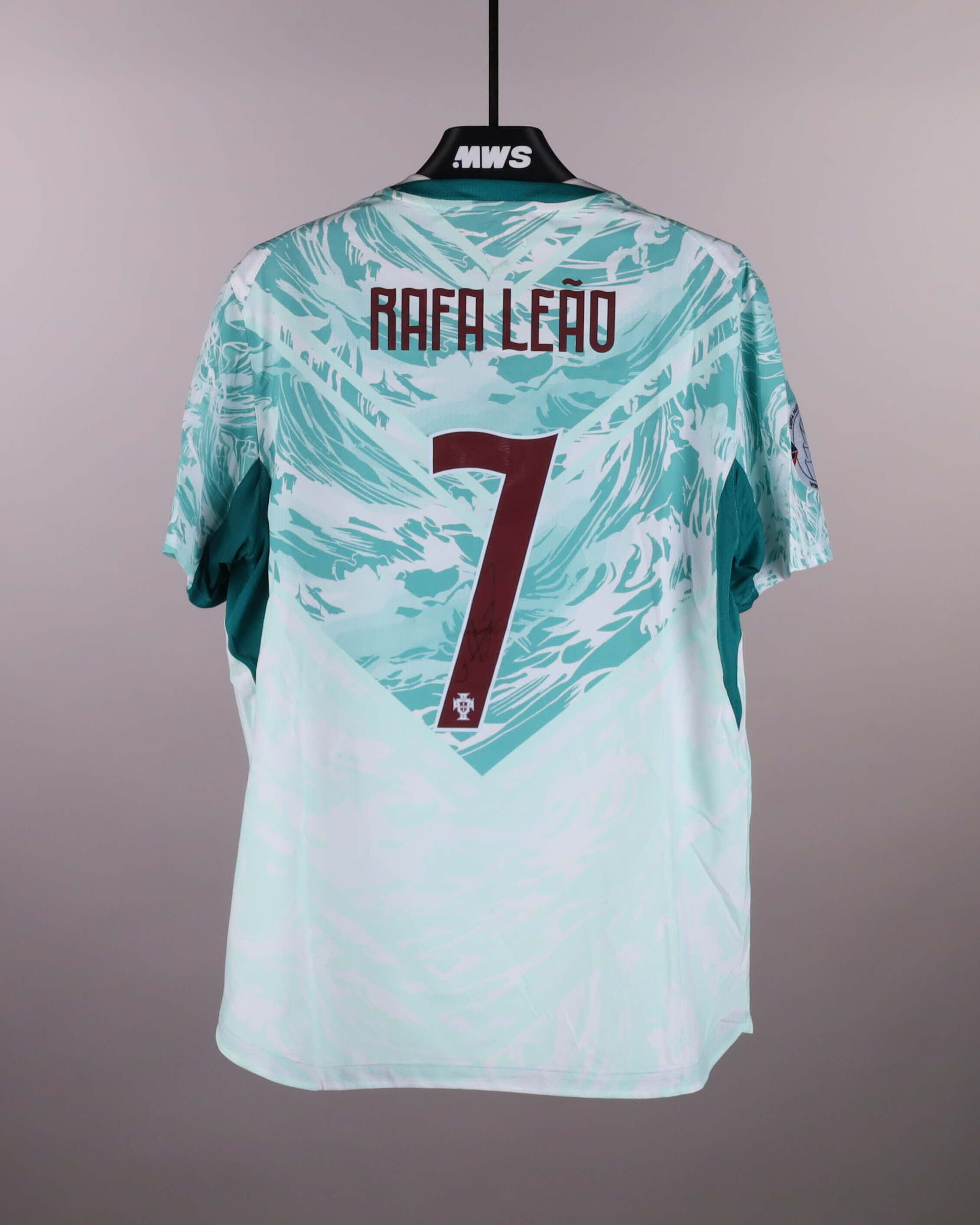 Rafael Leão Portugal shirt