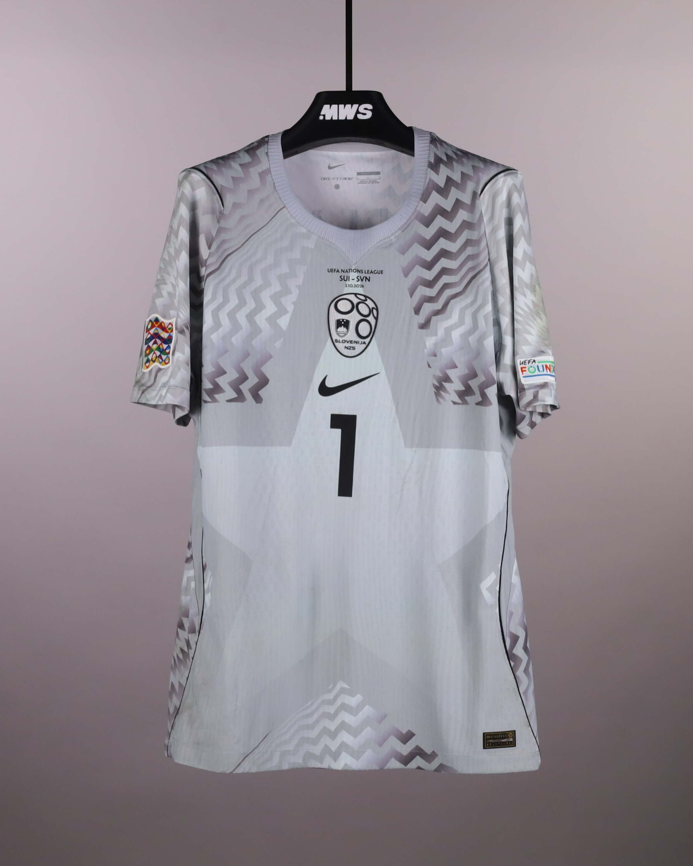 Jan Oblak Slovenia shirt