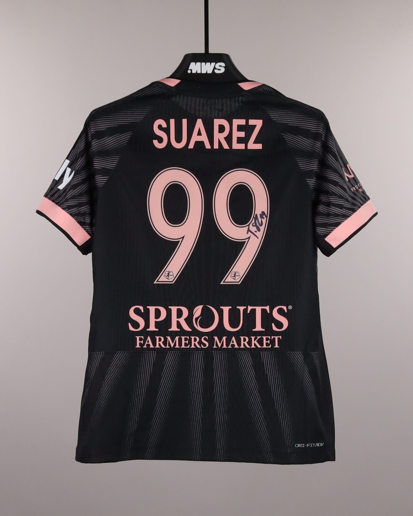 Taylor Suarez Angel City FC shirt