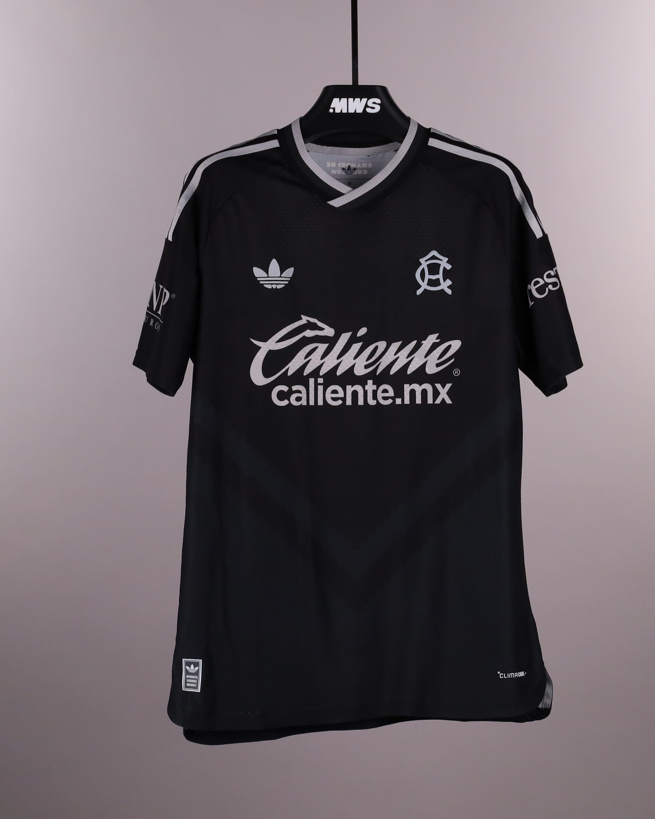 Kevin Álvarez Club América shirt