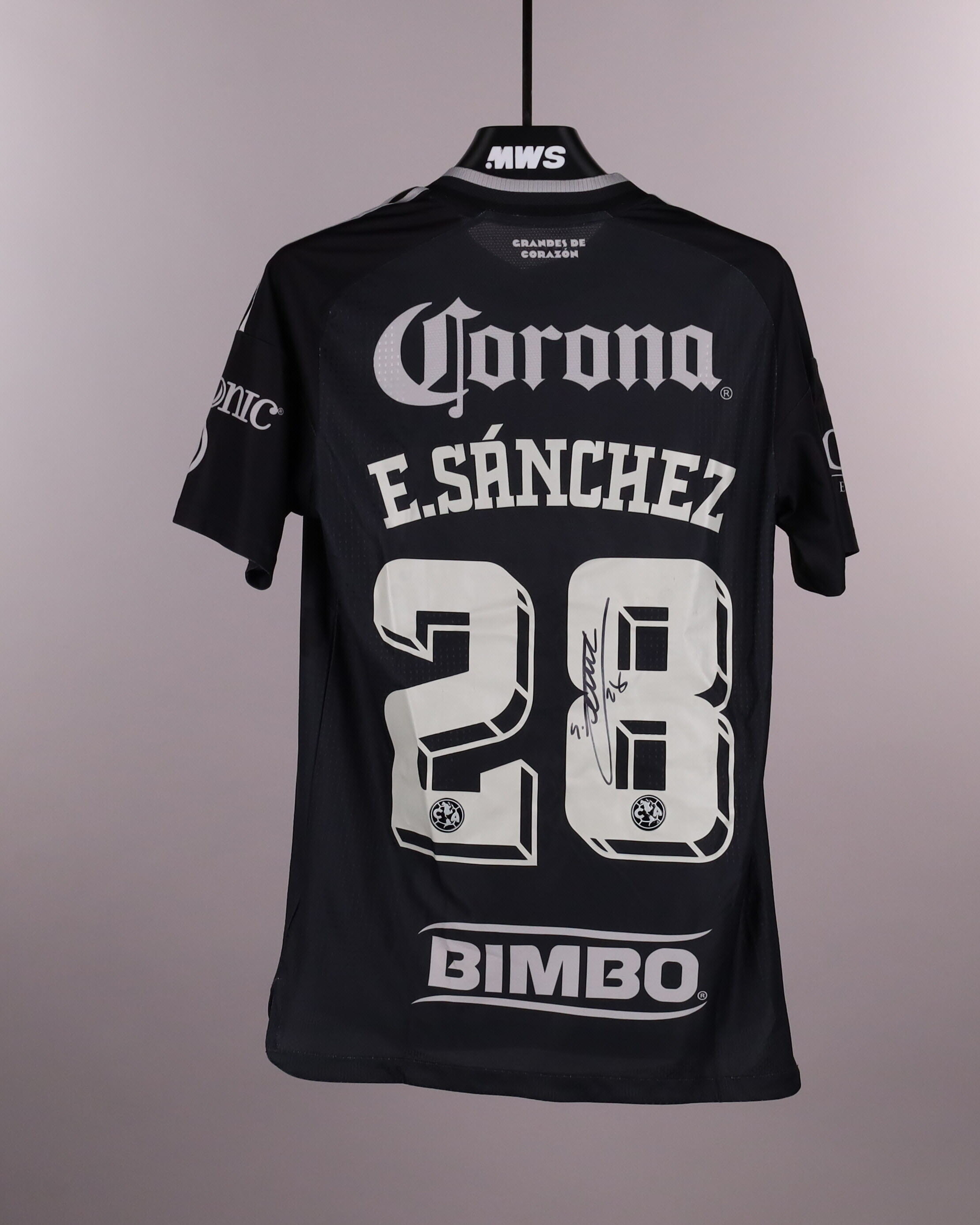 Erick Sánchez Club América shirt