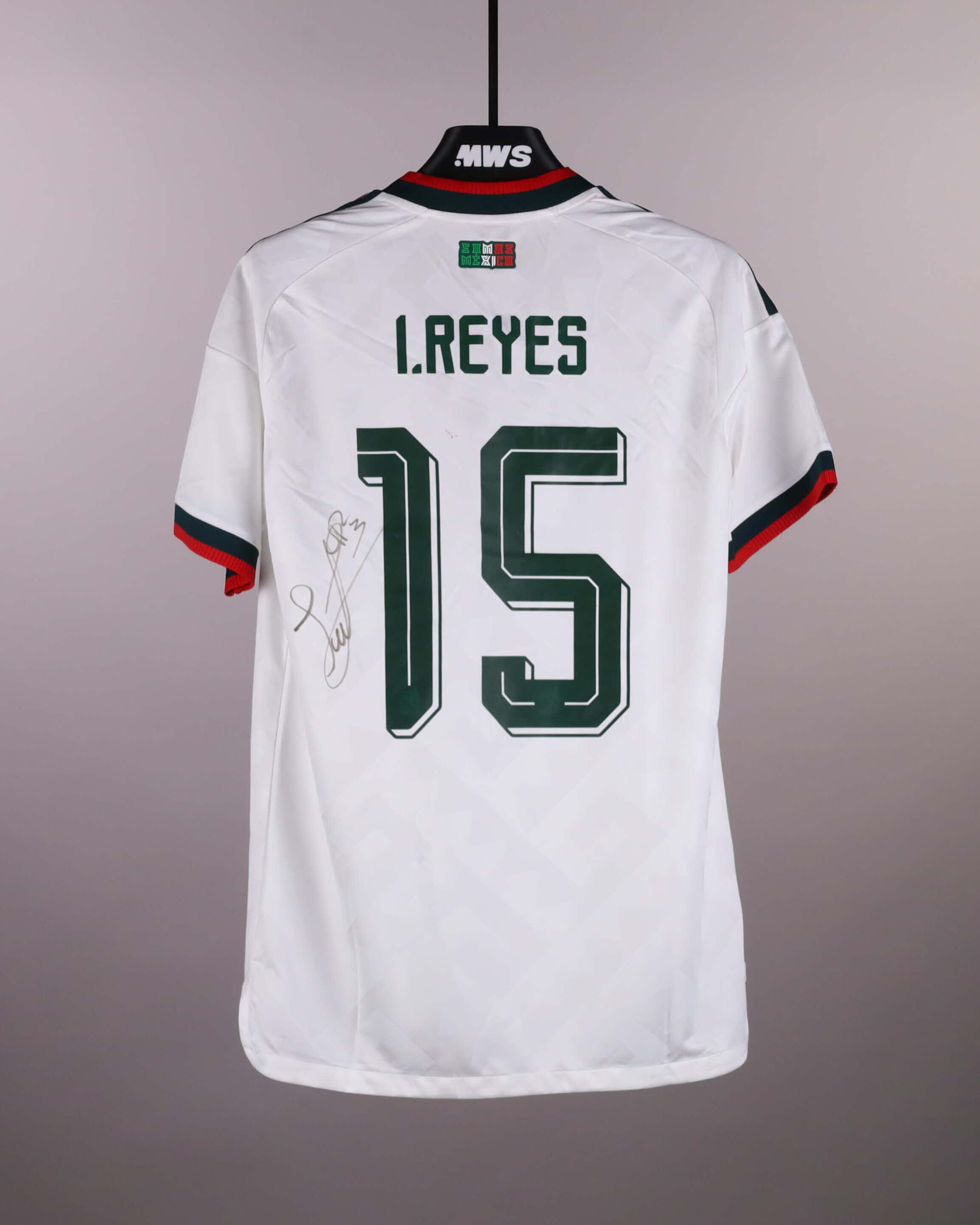 Israel Reyes Mexico shirt