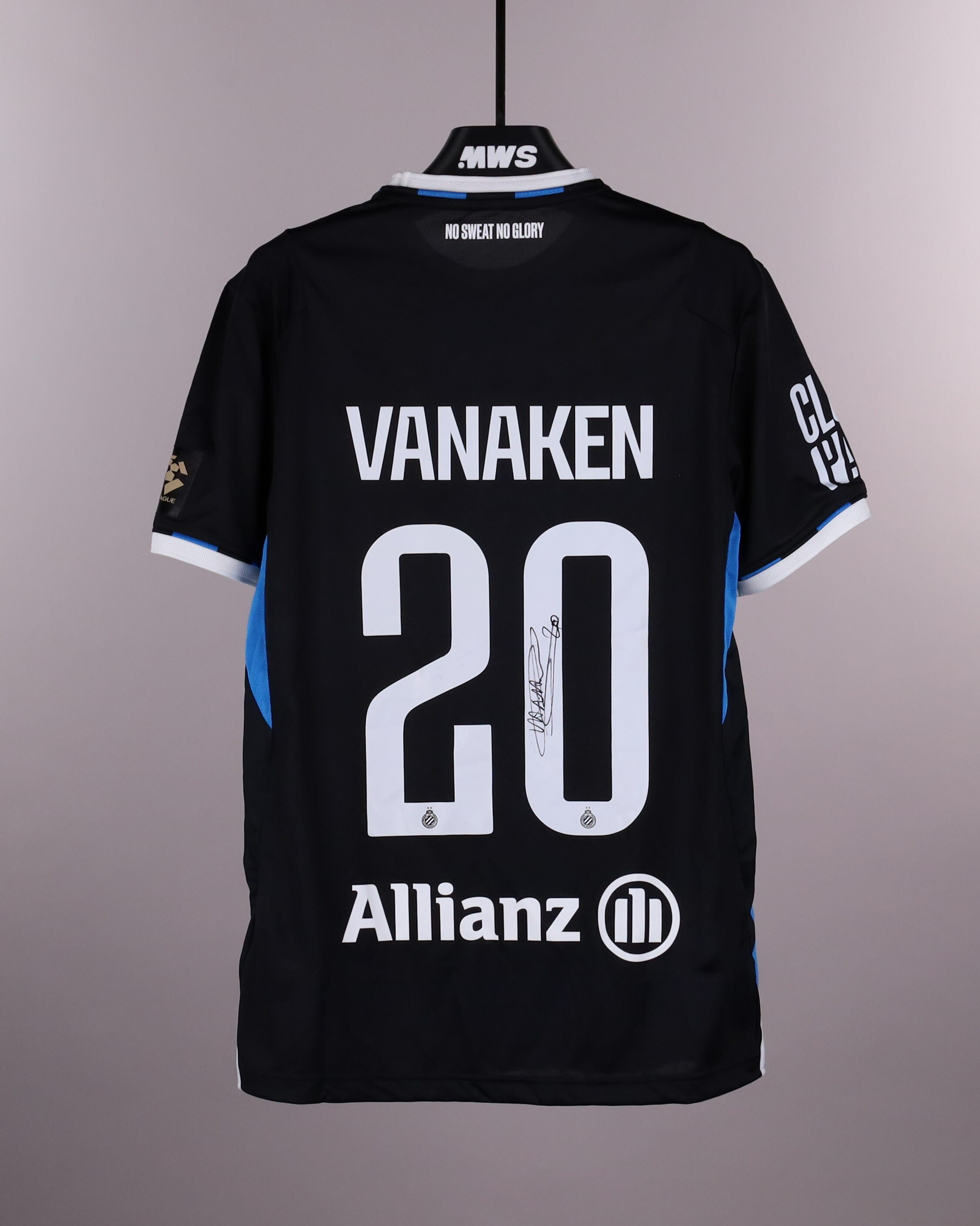 Hans Vanaken Club Brugge shirt