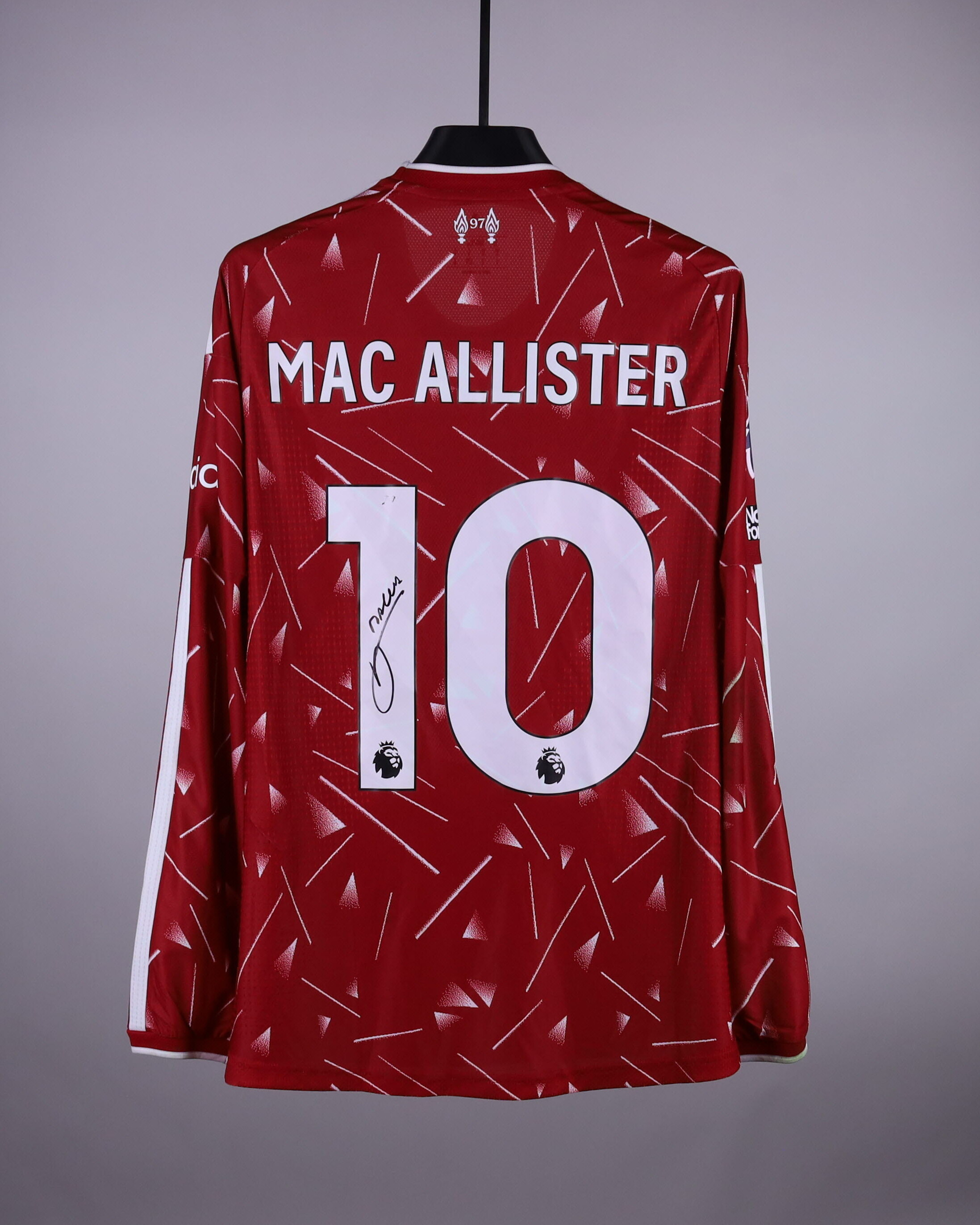 Alexis Mac Allister Liverpool shirt